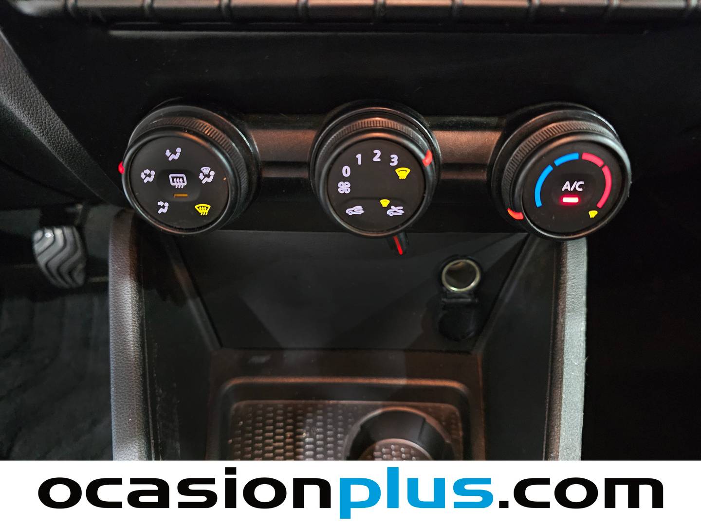 Equipamiento del Dacia Duster Dacia Duster Essential TCE (90 CV)