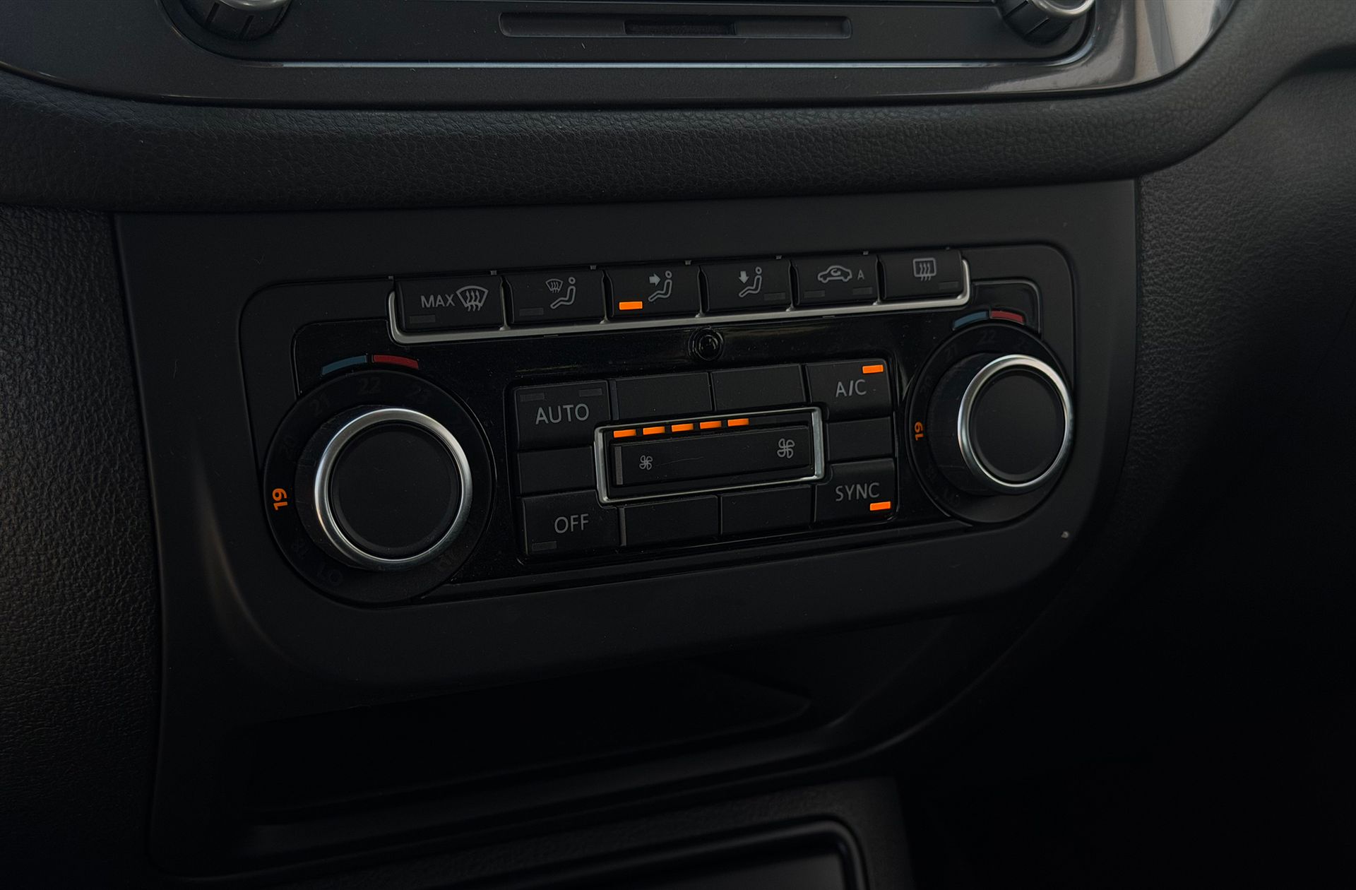 Volkswagen Tiguan 2.0 TDI Sport Style - foto 27