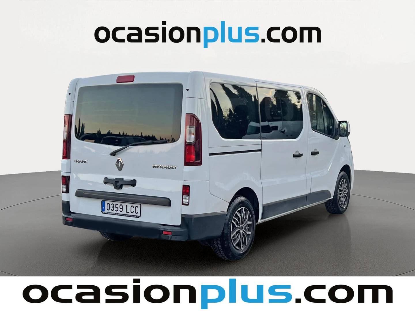 Foto trasera Renault Trafic Renault Trafic Combi 9 Energy dCi (120 CV) derecha