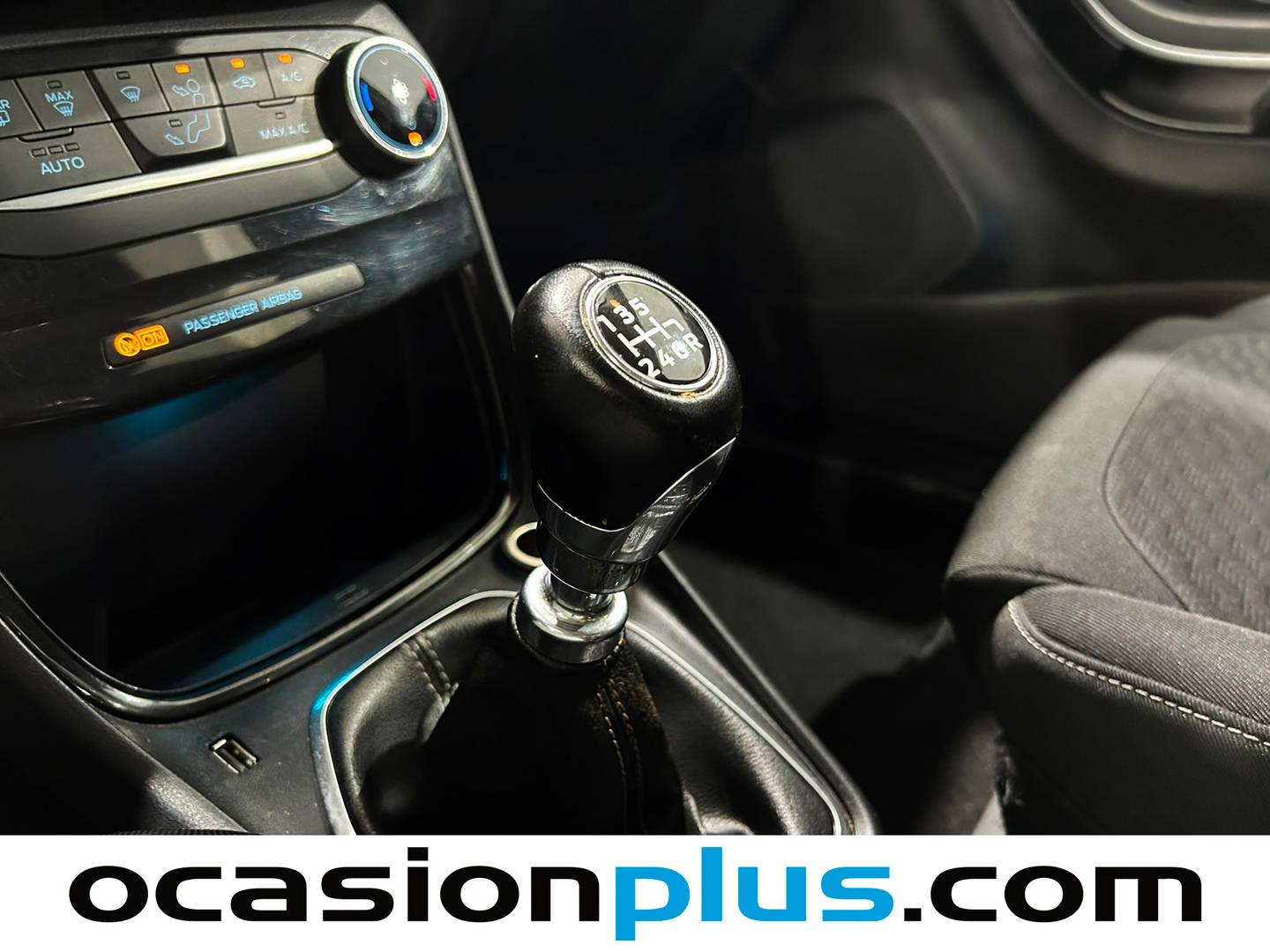 Ford Puma Ford Puma 1.0 EcoBoost MHEV Titanium Design (125 CV) de segunda mano