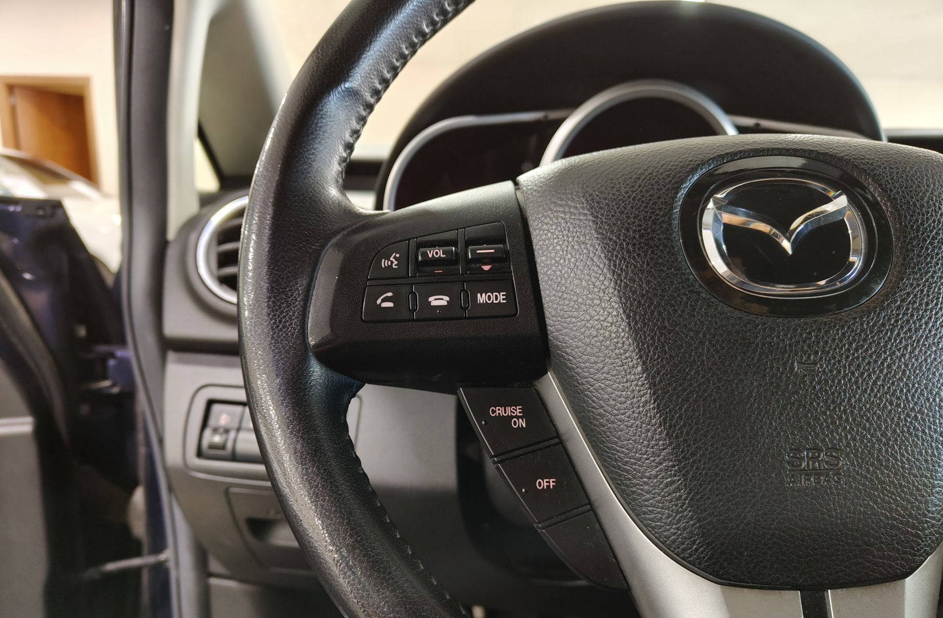 Mazda CX-7 2.2 Crtd Style - foto 22
