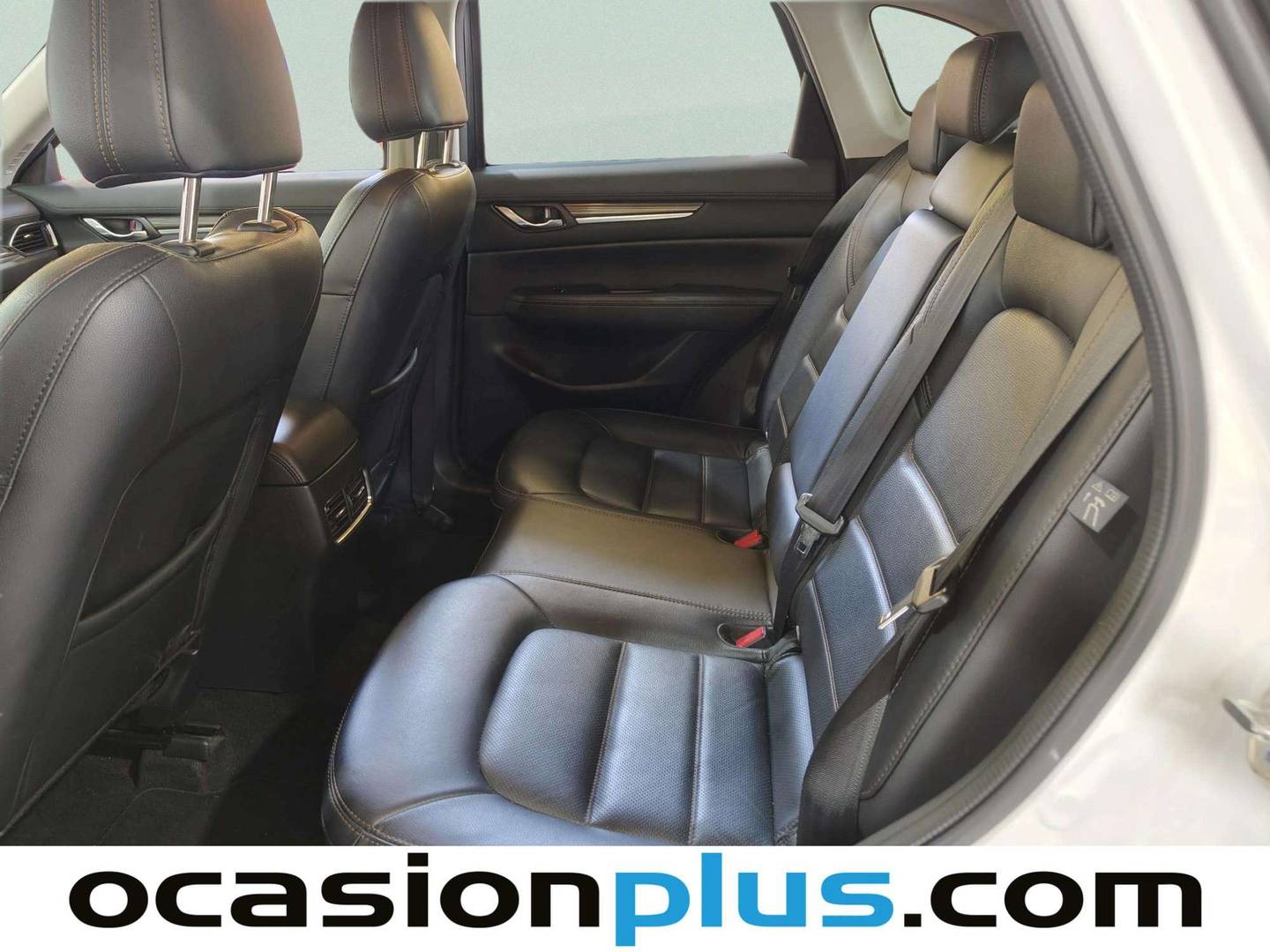 Foto asientos traseros Mazda CX-5 Mazda CX-5 2.5 G Zenith Black Sky Cruise AWD AT(194 CV)