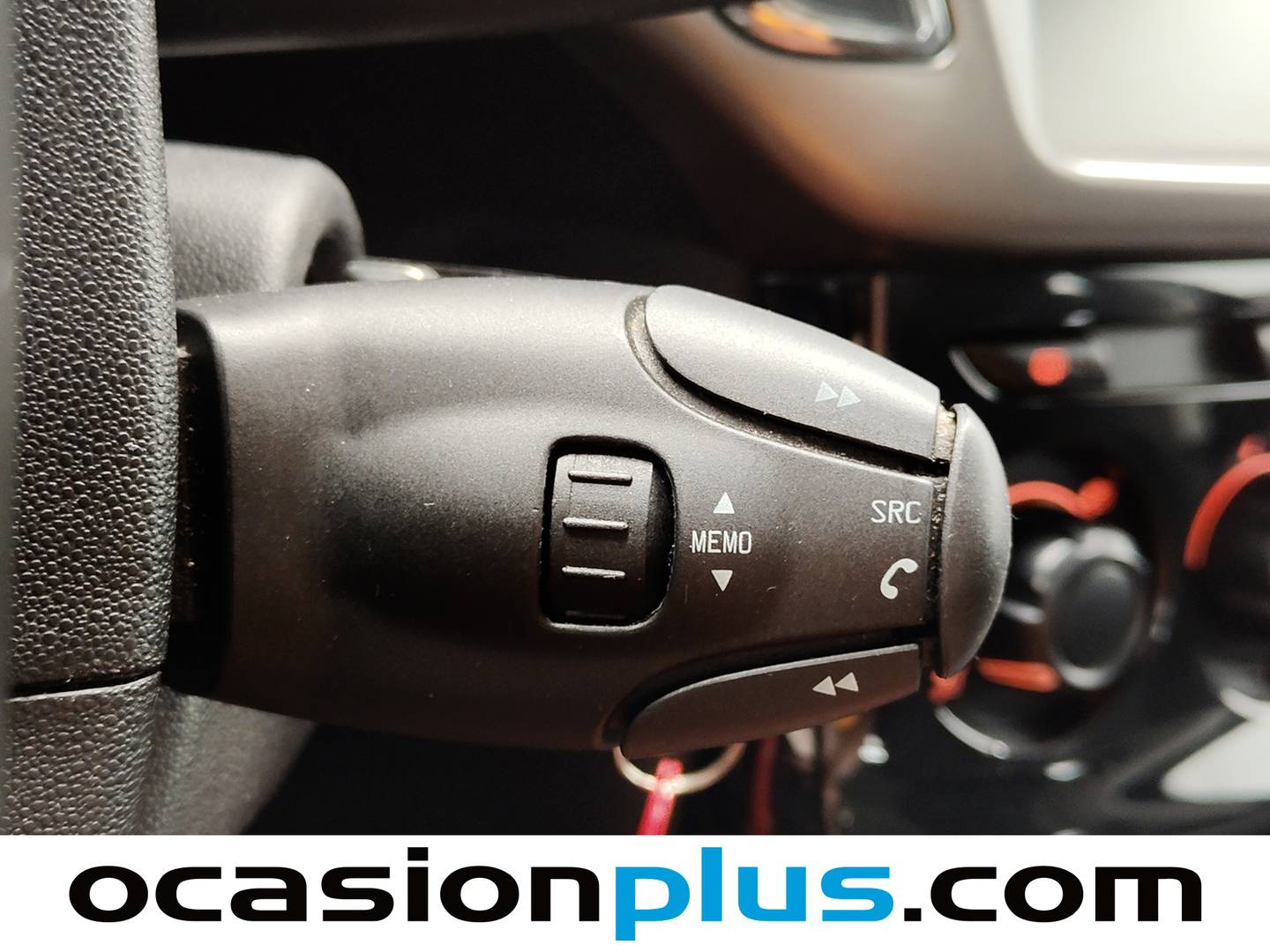 Equipamiento del Citroën C3 Citroën C3 BlueHDi 100 Live Edition (99 CV)