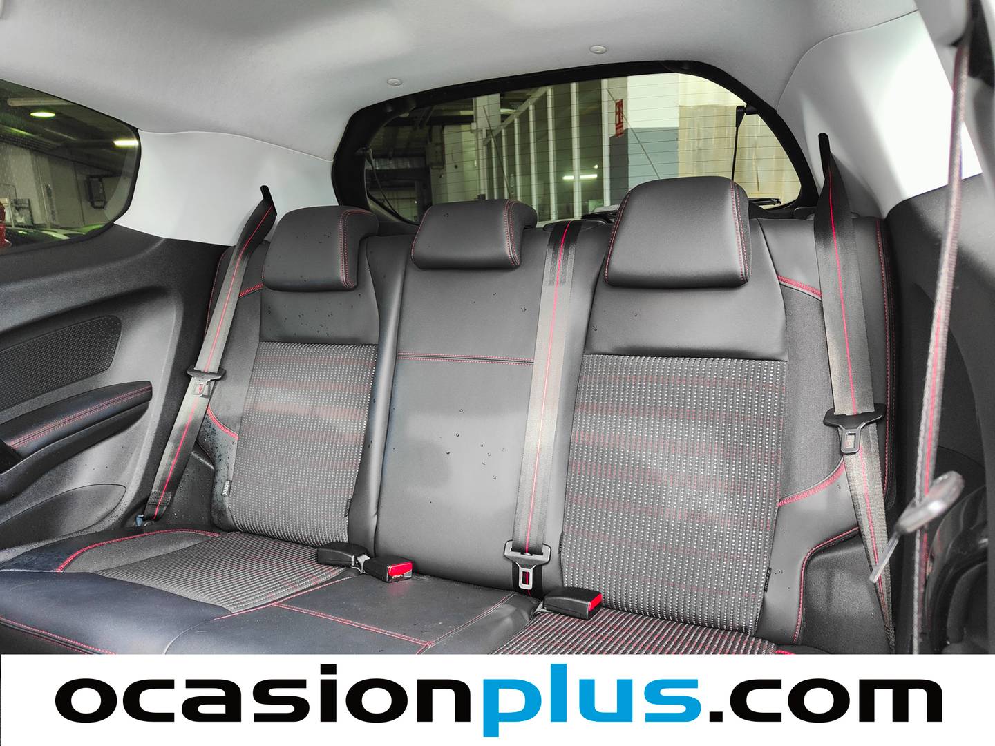 Foto asientos traseros Peugeot 208 Peugeot 208 1.6L BlueHDi S&S GT-Line (120 CV)