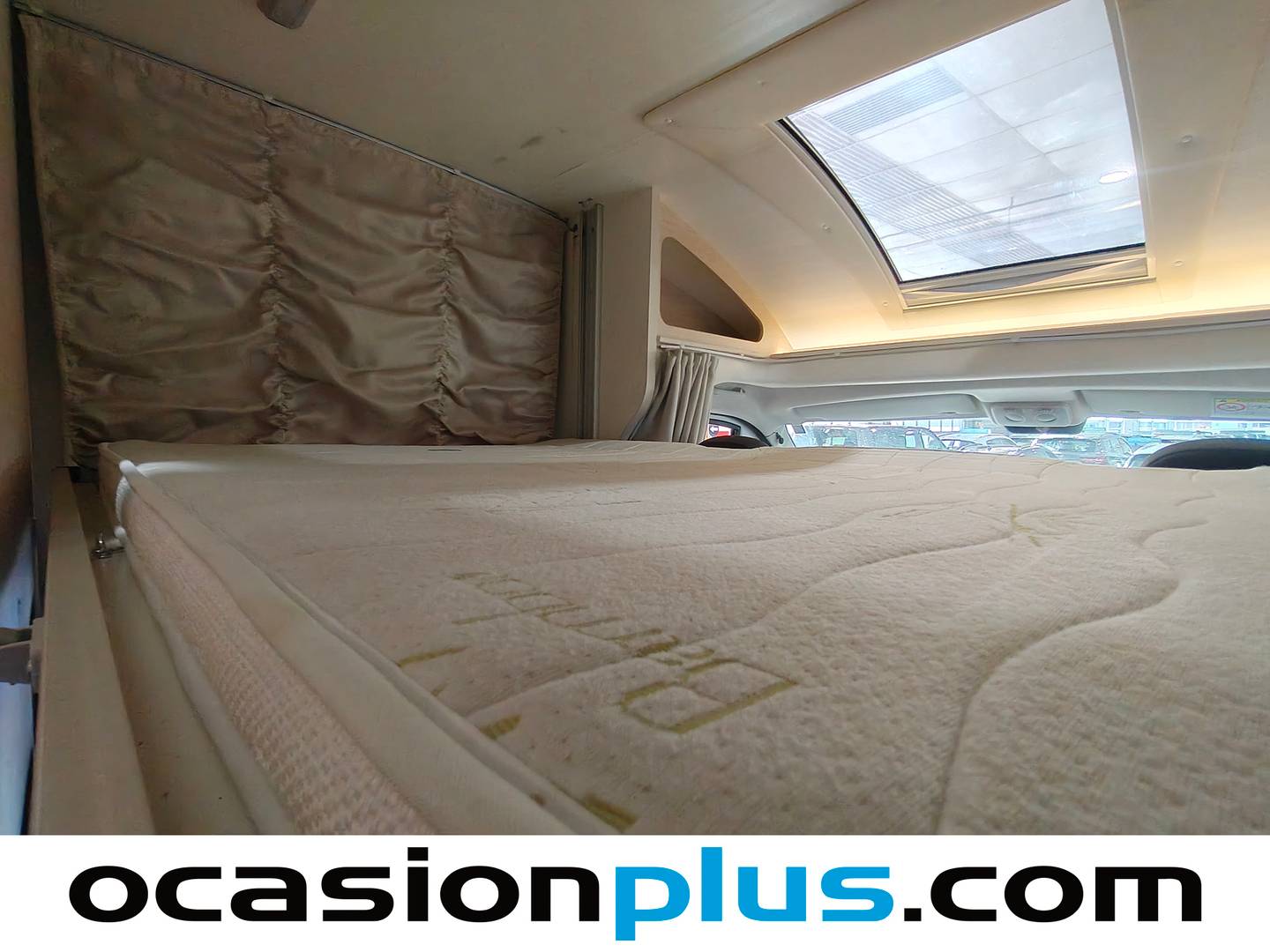 Equipamiento del Ilusion XMK Ilusion XMK 590 (163CV) 4 Plazas