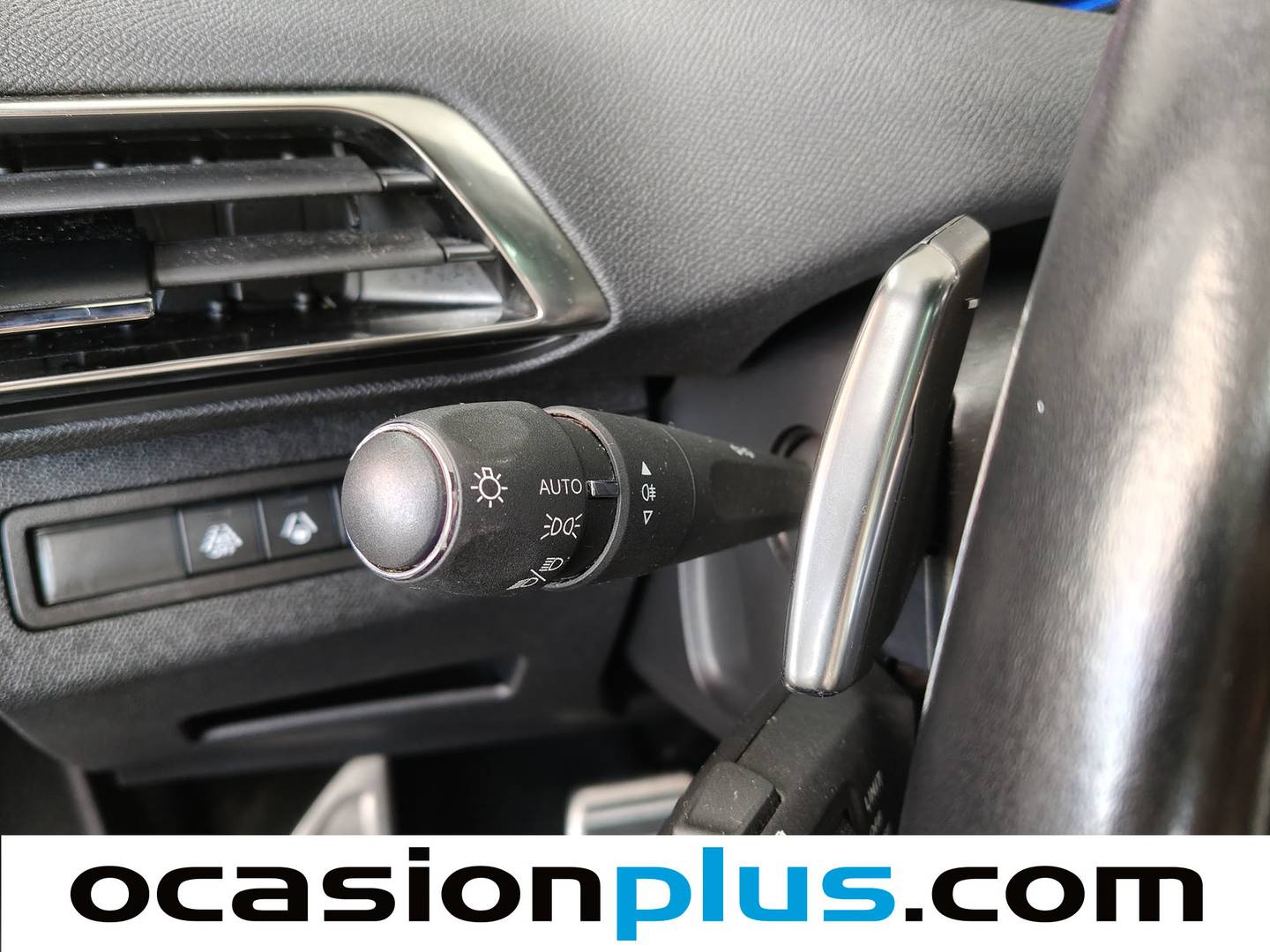 Foto Peugeot 3008 Peugeot 3008 PureTech 130 S&S GT EAT8  (130 CV)