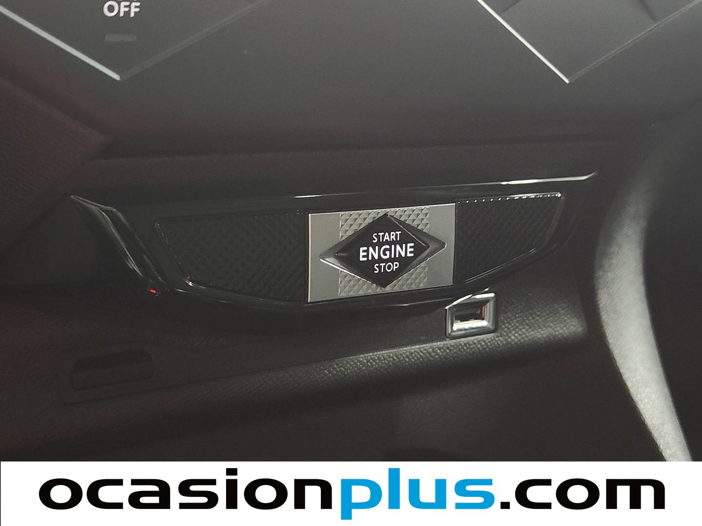 Foto DS DS 3 Crossback DS DS3 Crossback PureTech 130 Grand Chic EAT8 (130 CV)