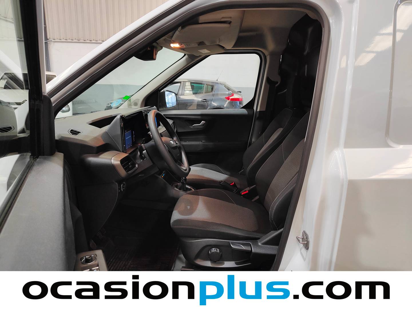 Foto asientos delanteros Ford Transit Courier Ford Transit Courier Furgon 1.0 EcoBoost Trend (100 CV)