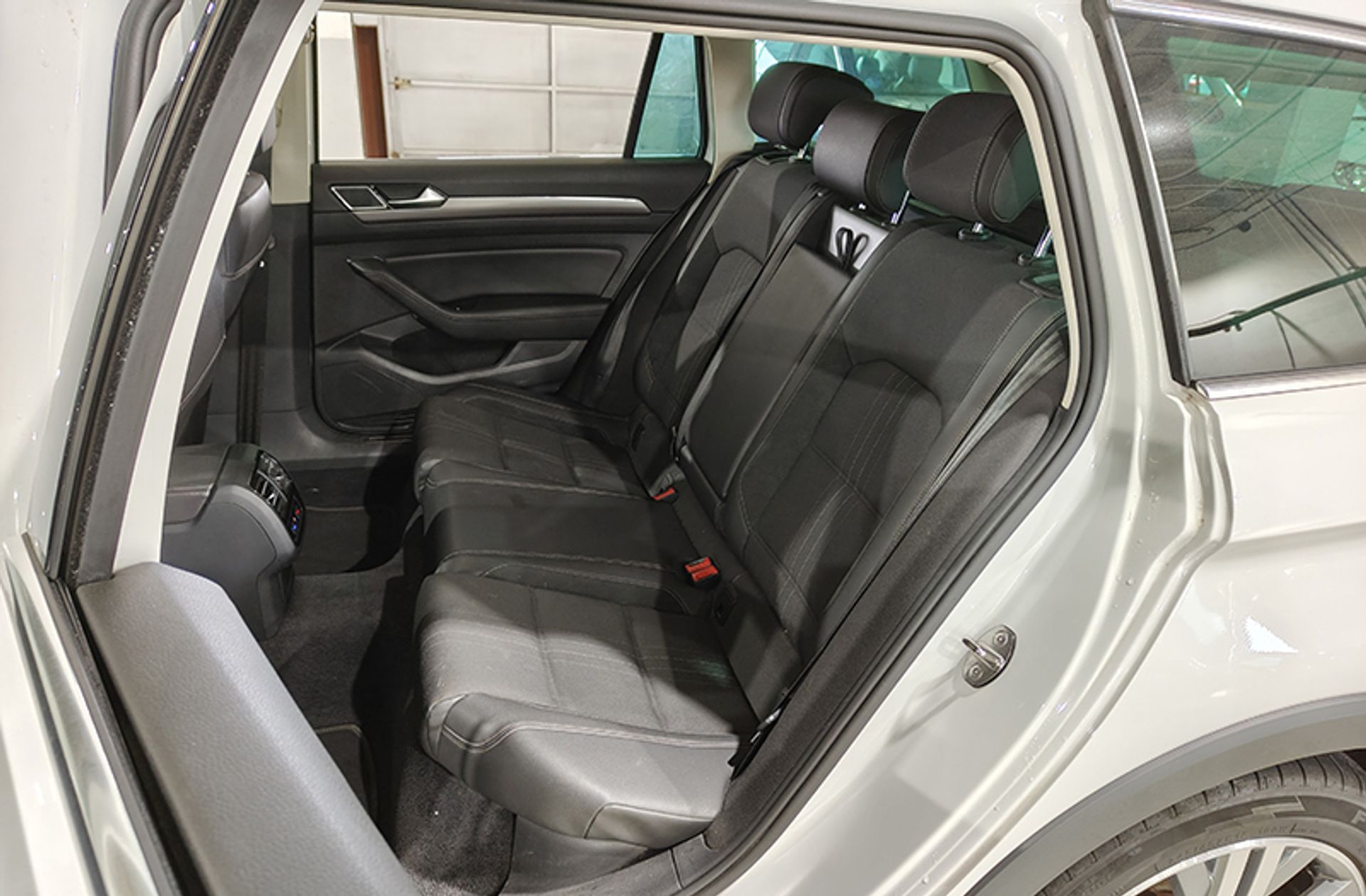 Volkswagen Passat Alltrack 2.0 TDI BMT 4Motion DSG - foto 12