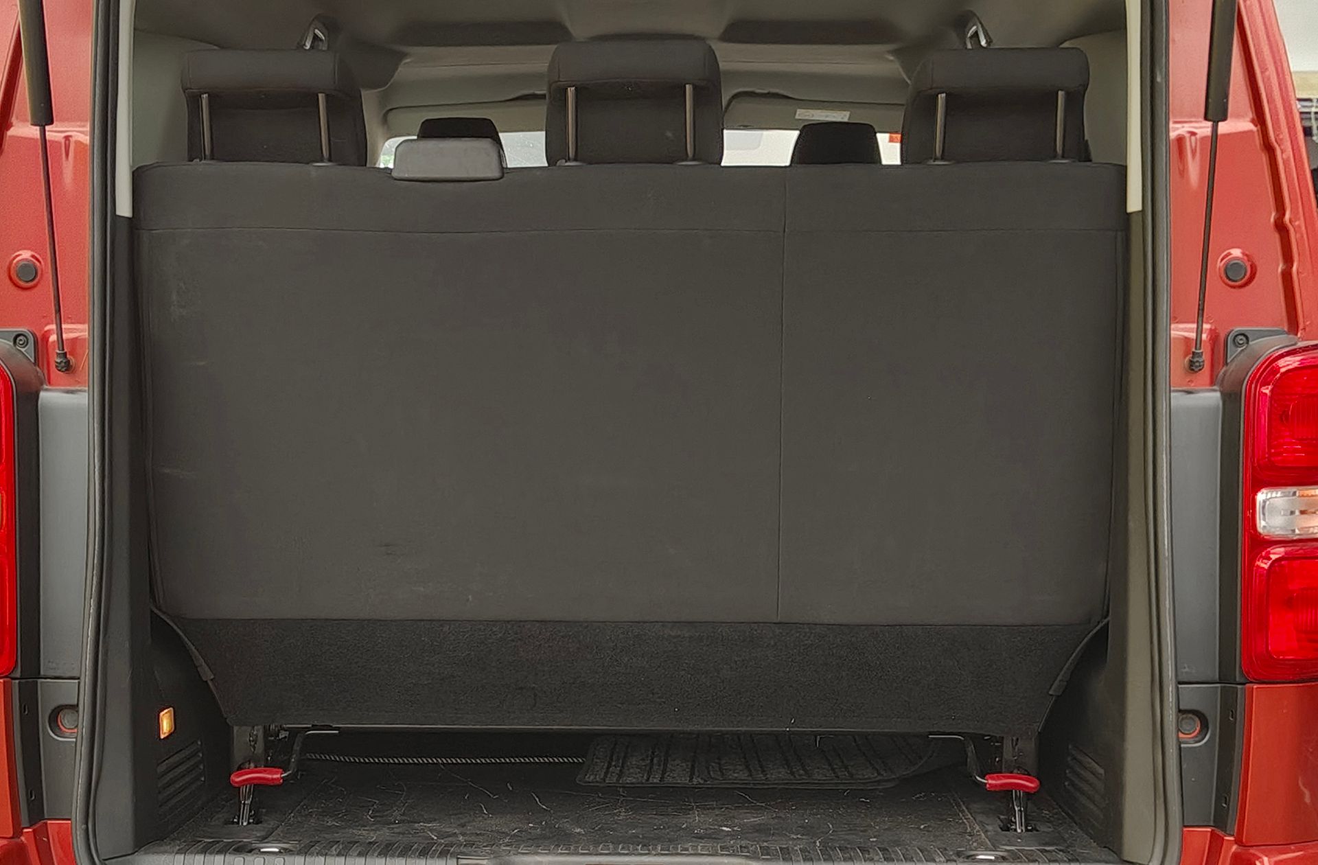 Citroën SpaceTourer BlueHDi 150 Talla XS Business 8 plazas - foto 17