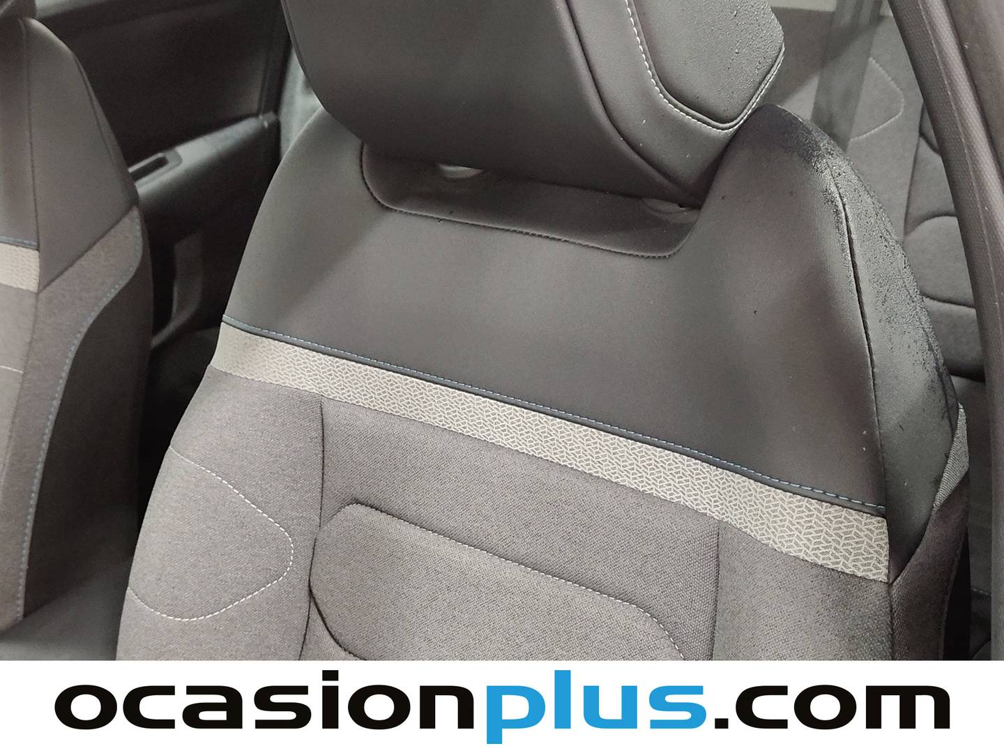 Extras y acabados del Citroën C4 Citroën C4 BlueHDi 130 S&S Plus EAT8 (131 CV)