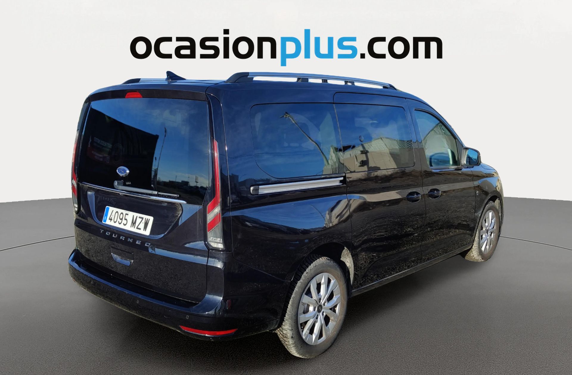 Ford Grand Tourneo Connect 2.0 EcoBlue Titanium - foto 4
