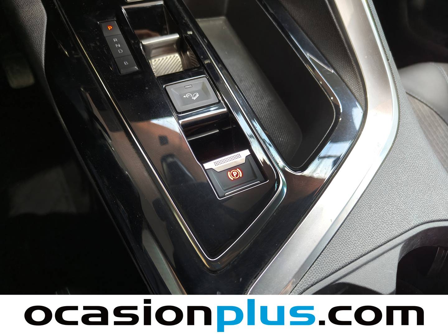 Foto Peugeot 3008 Hybrid Peugeot 3008 Hybrid 300 Allure Pack e-EAT8 (300 CV)