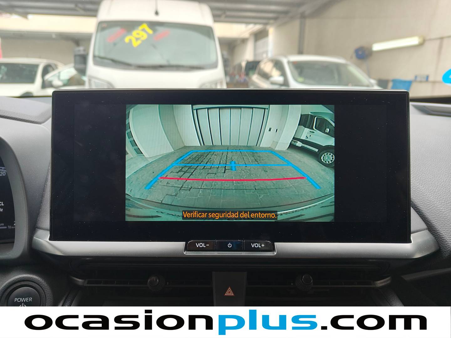 Equipamiento del Toyota C-HR Toyota C-HR 140H Advance (140 CV)