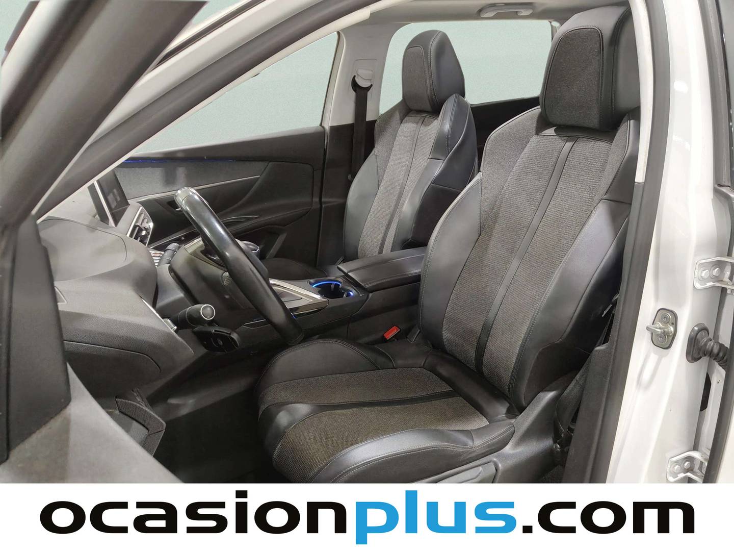 Foto asientos delanteros Peugeot 5008 Peugeot 5008 PureTech 130 S&S Allure (130 CV) 7 plazas
