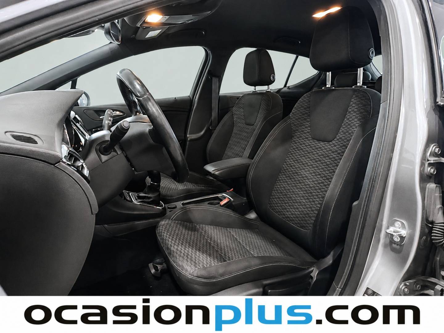 Foto asientos delanteros Opel Astra Opel Astra 1.4 Turbo S&S Dynamic (150 CV)