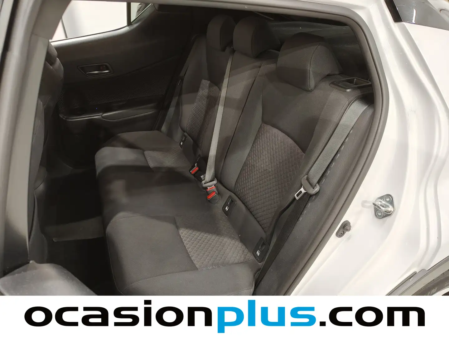 Foto Toyota C-HR Toyota C-HR 1.8 125H Advance (122 CV)