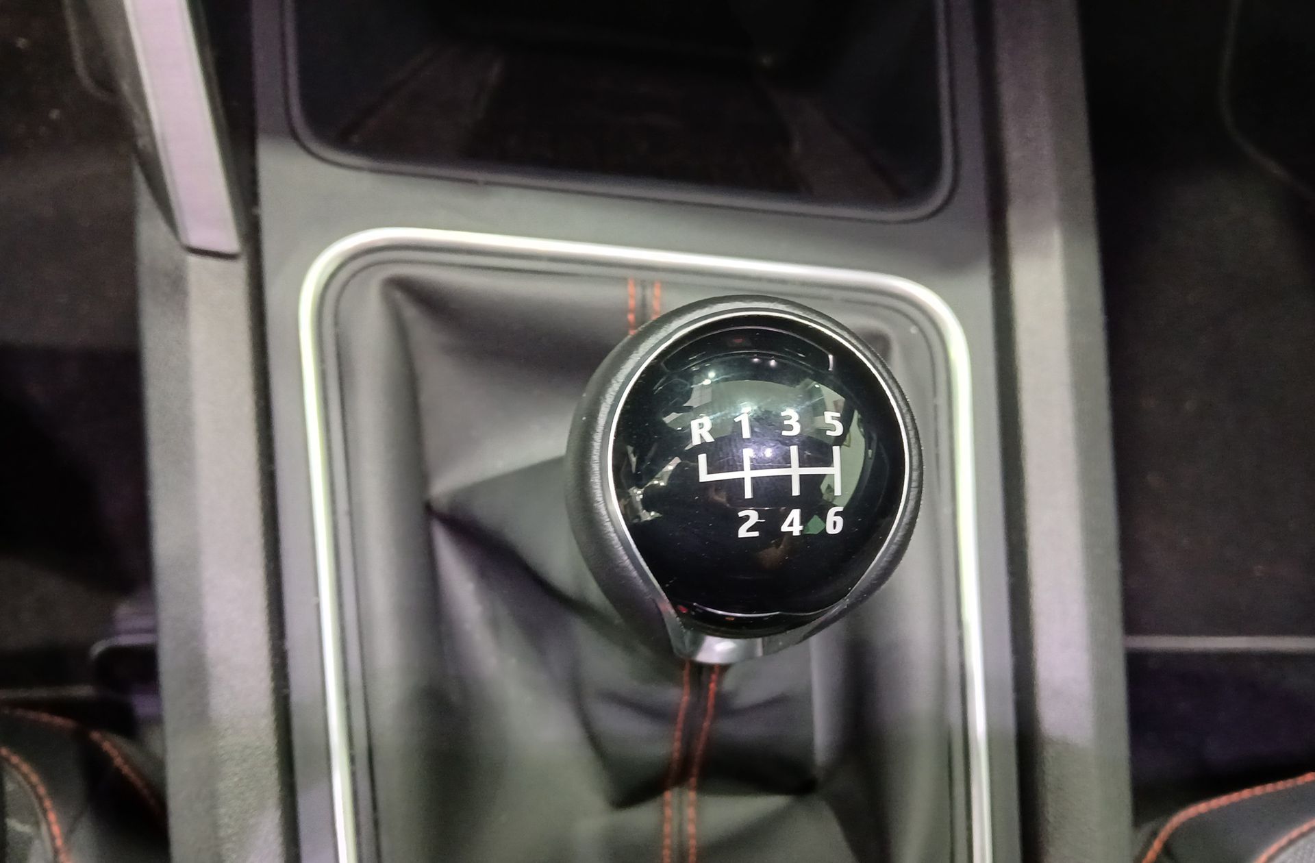 SEAT León ST 1.5 TSI FR - foto 6