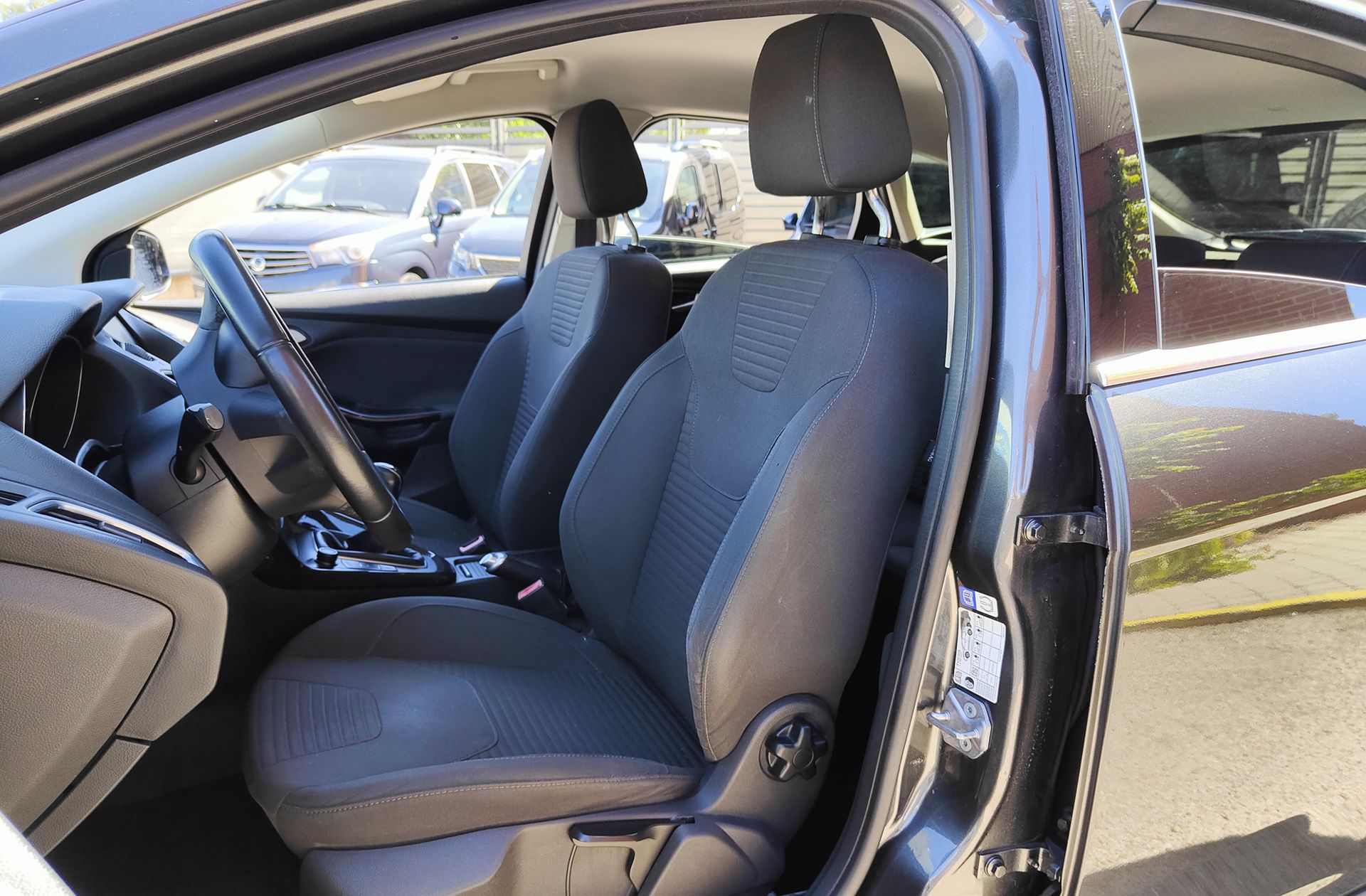 Ford Focus 1.0 EcoBoost Titanium - foto 10