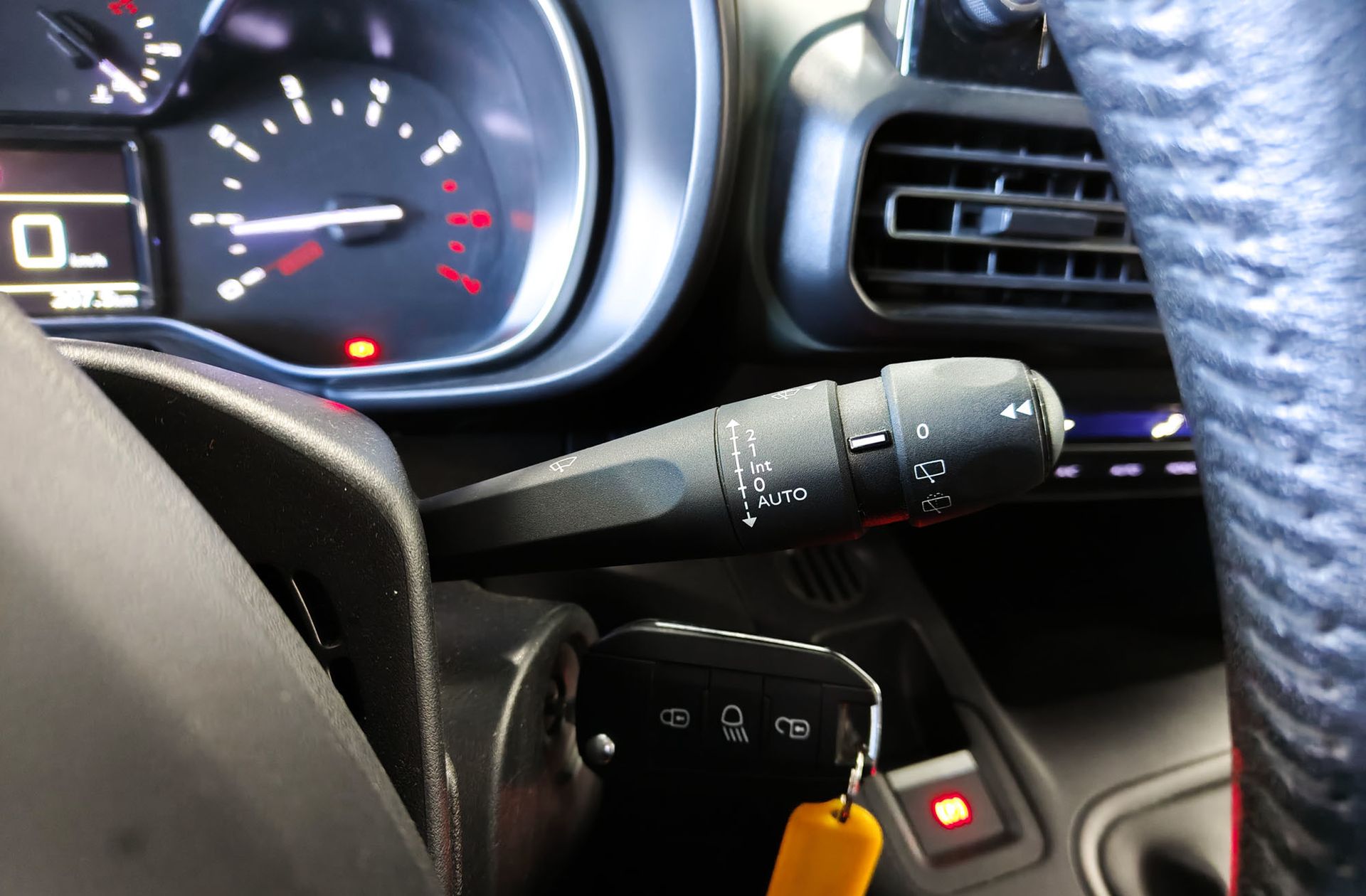 Citroën Berlingo BlueHDi 100 Talla M Shine - foto 29