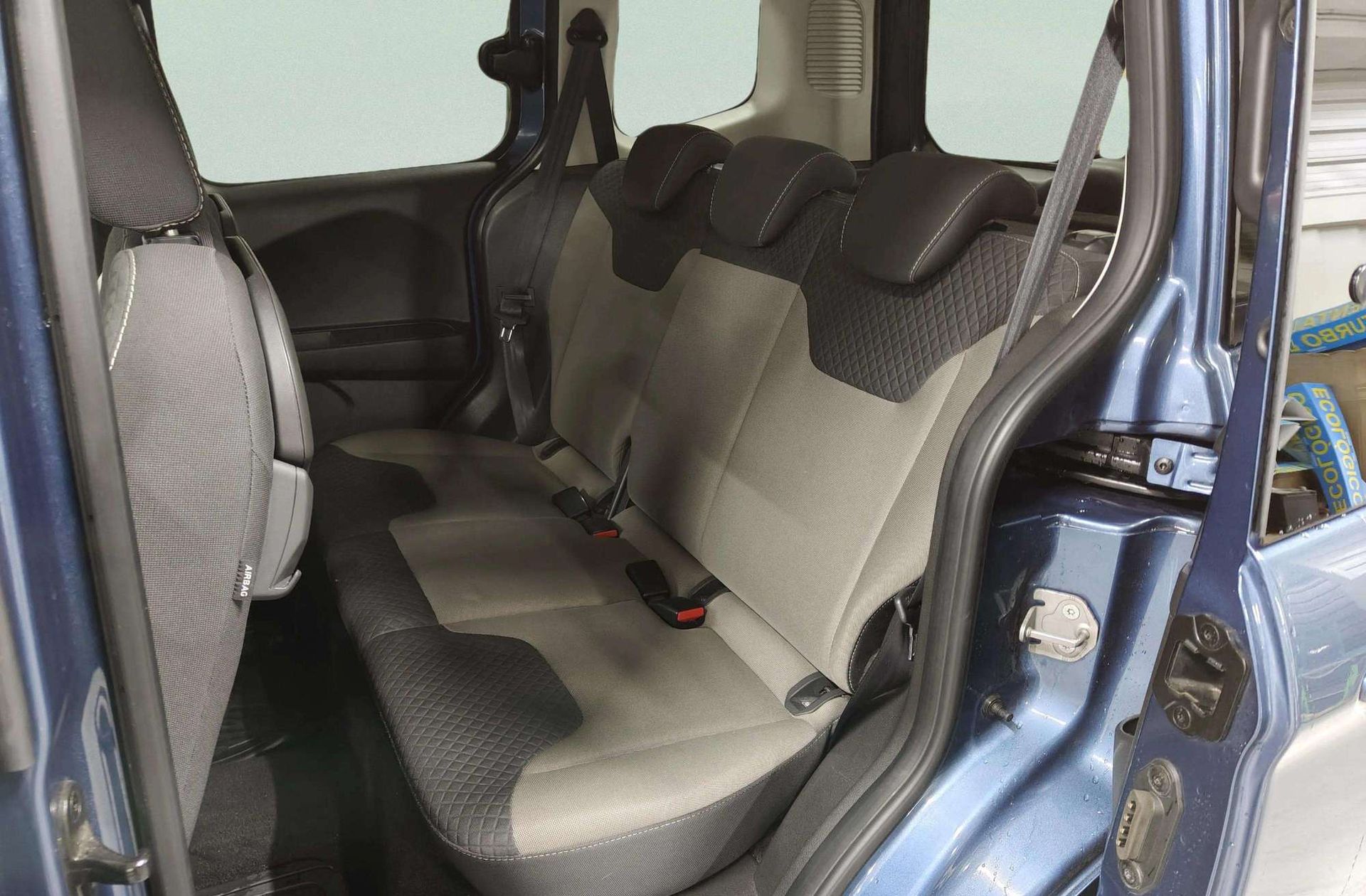 Ford Tourneo Courier 1.5 TDCi Titanium - foto 13