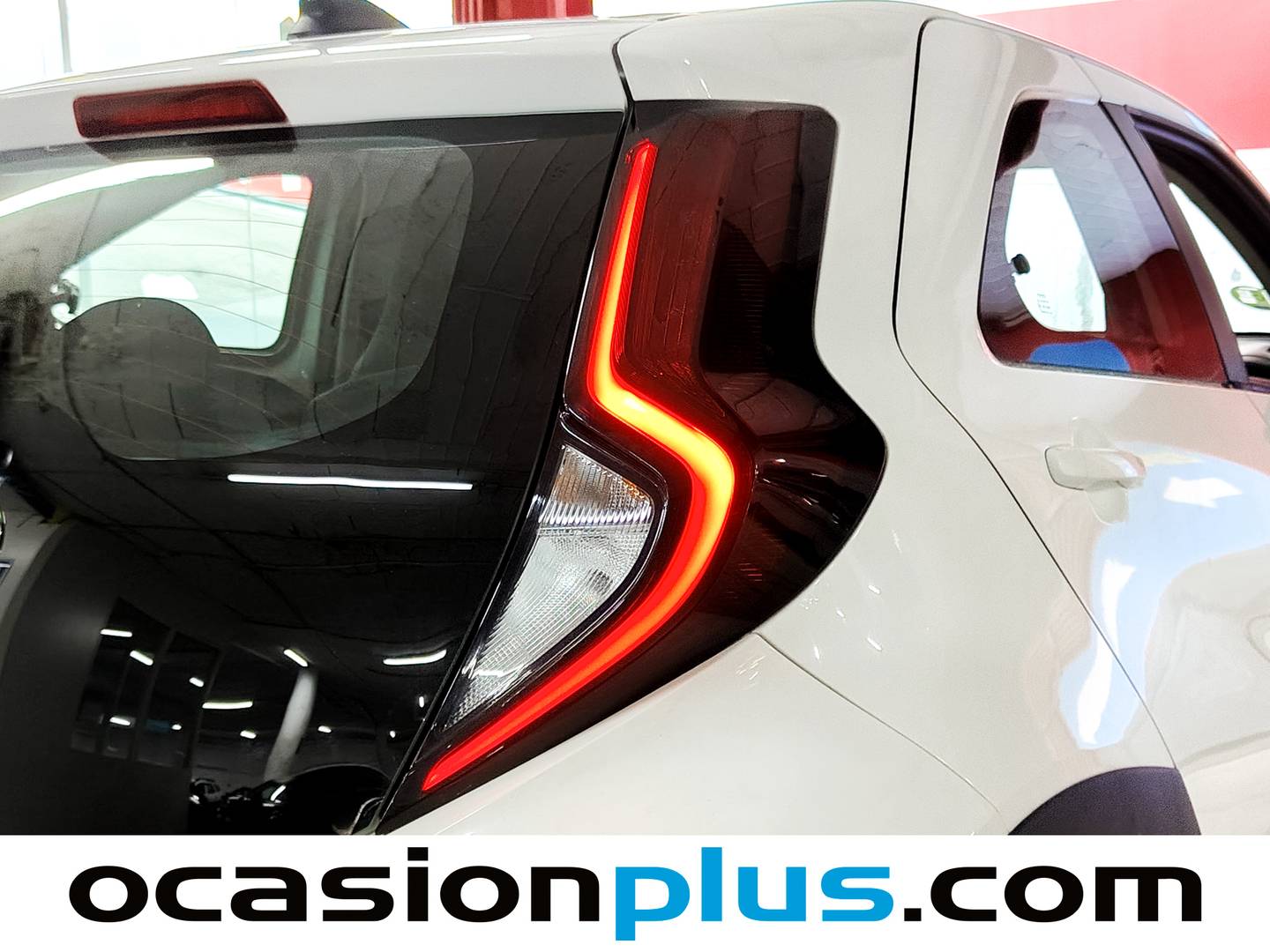 Foto Toyota Aygo X Cross Toyota Aygo X Cross 1.0 VVT-I Play (72 CV)