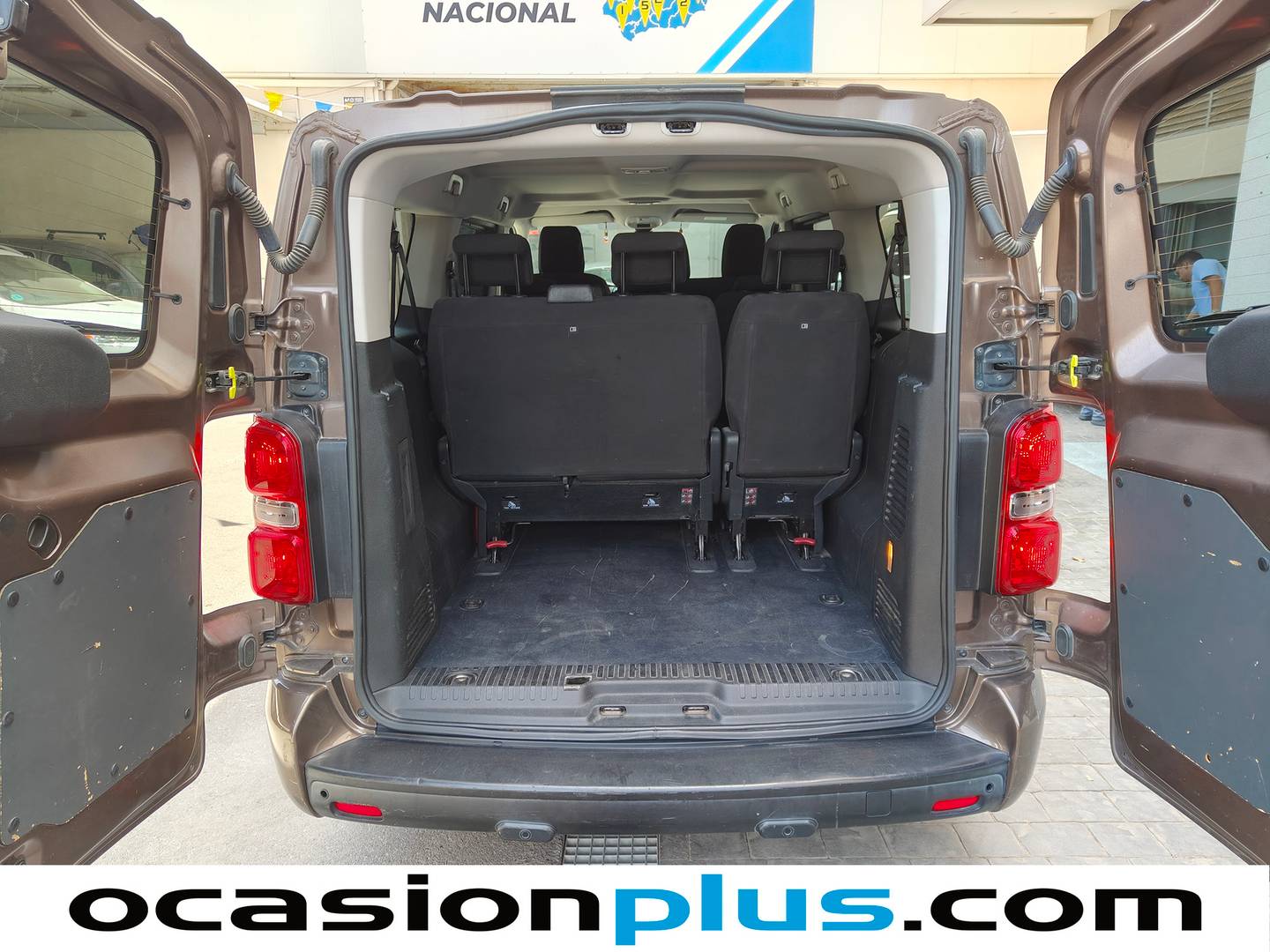 Foto Toyota Proace Verso Toyota Proace Verso 1.5D VX Shuttle L1 (120 CV) siete plazas