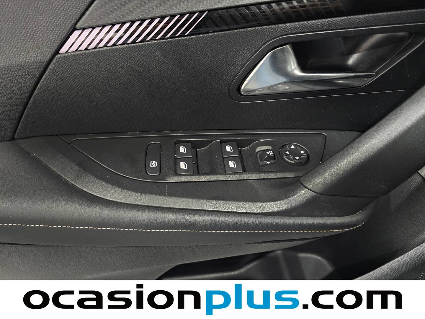 Peugeot 2008 Peugeot 2008 Allure Hybrid eDCS6 (145 CV) 145cv