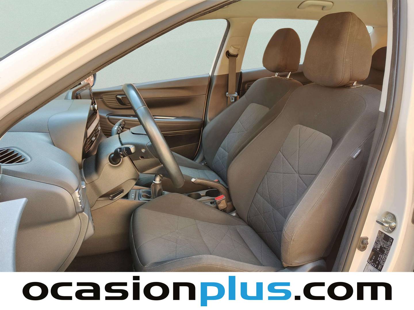 Foto asientos delanteros Hyundai Bayon Hyundai Bayon 1.0 TGDI 48V Maxx (100 CV)