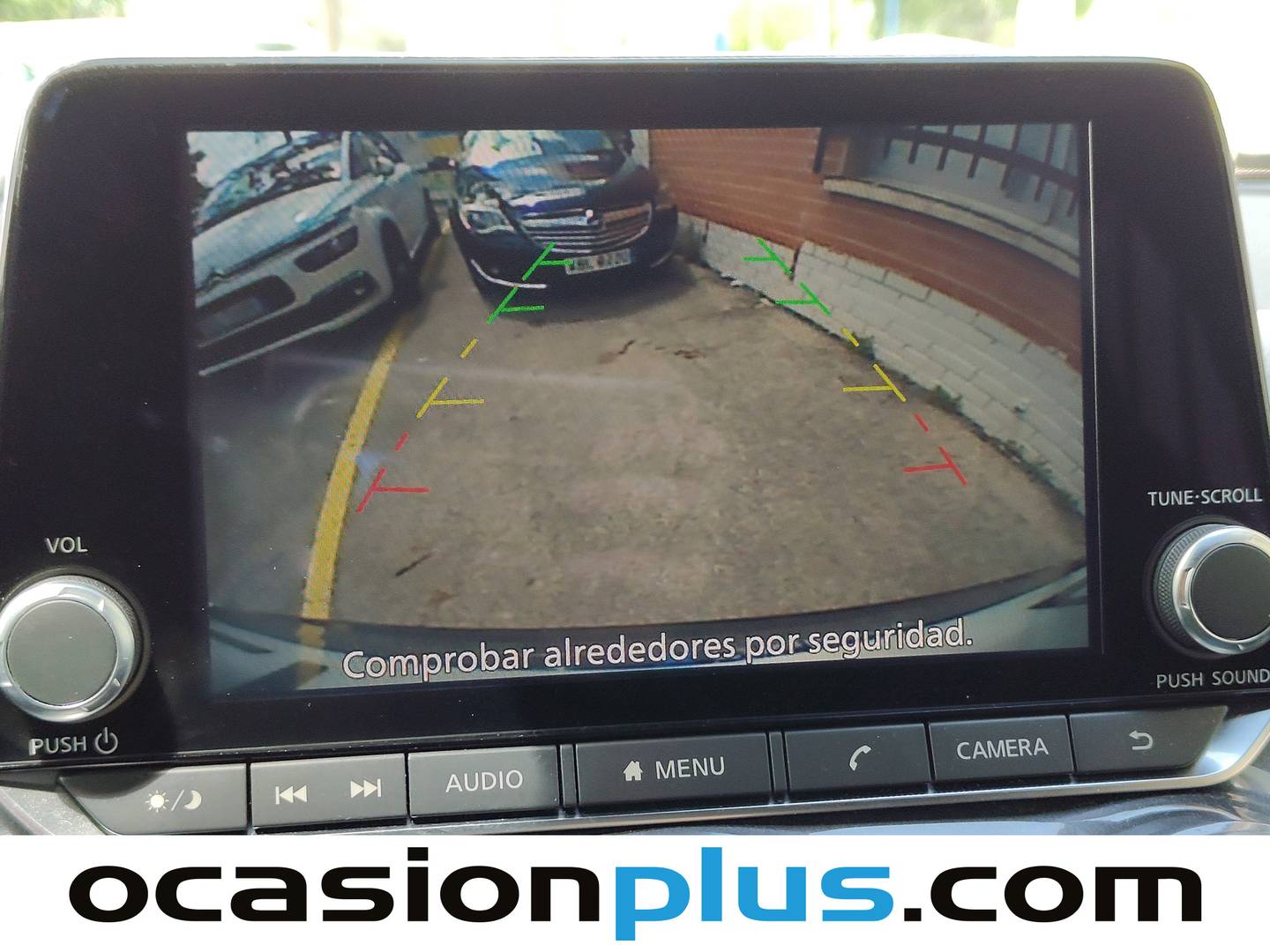 Equipamiento del Nissan JUKE Nissan Juke DIG-T N-Connecta 4x2 DCT (114 CV)