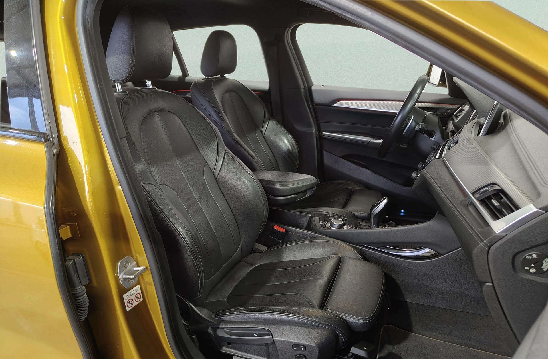 BMW X2 sDrive18d Pack M - foto 21