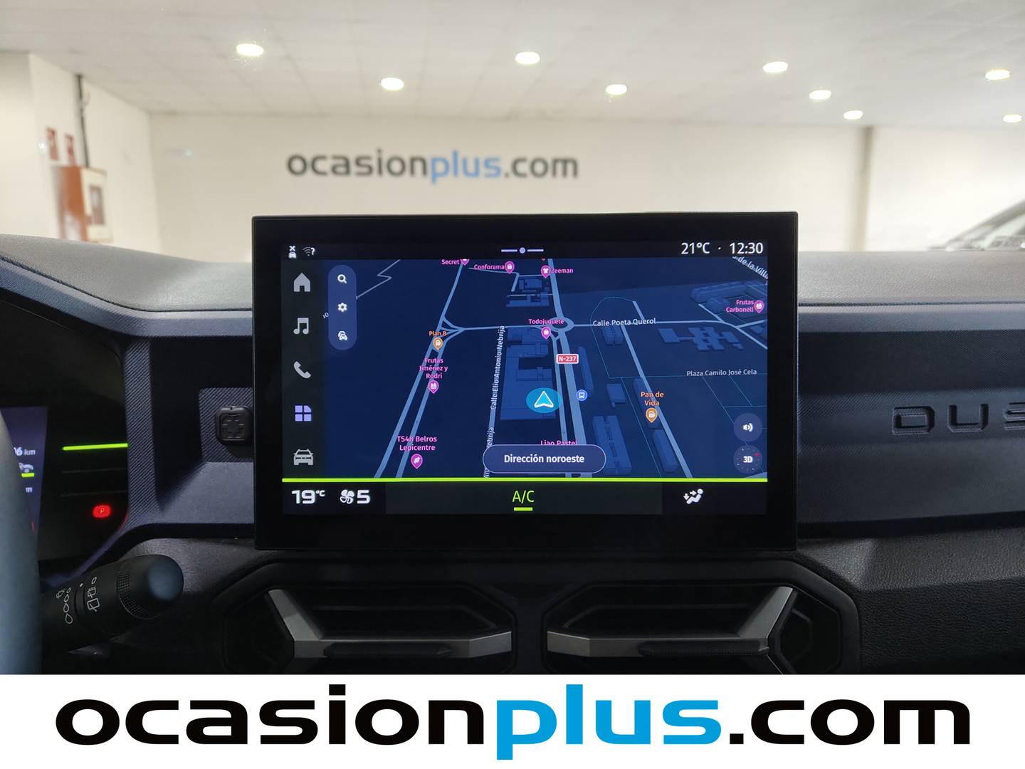 Extras y acabados del Dacia Duster Dacia Duster Journey TCE 48v 4X2  (130 CV)