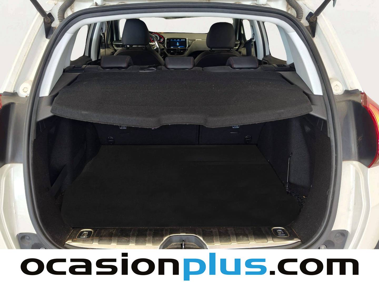 Fotos maletero Peugeot 2008 Peugeot 2008 PureTech 110 Allure EAT6 (110 CV)