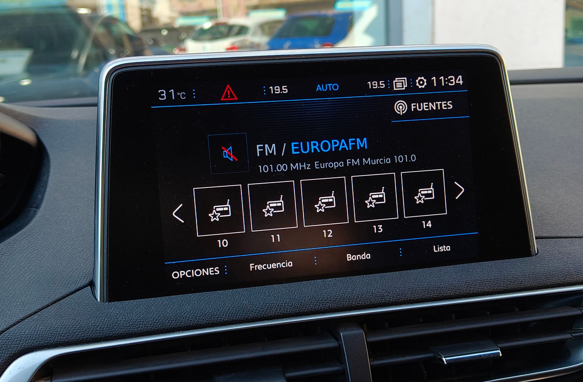 Peugeot 5008 BlueHDi 120 Allure - foto 37