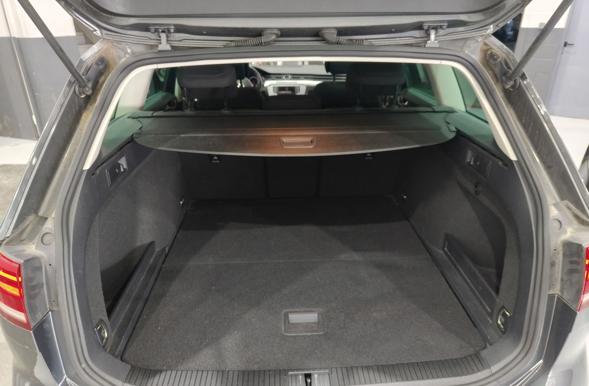 Volkswagen Passat Variant Advance 1.6 TDI BMT - foto 16