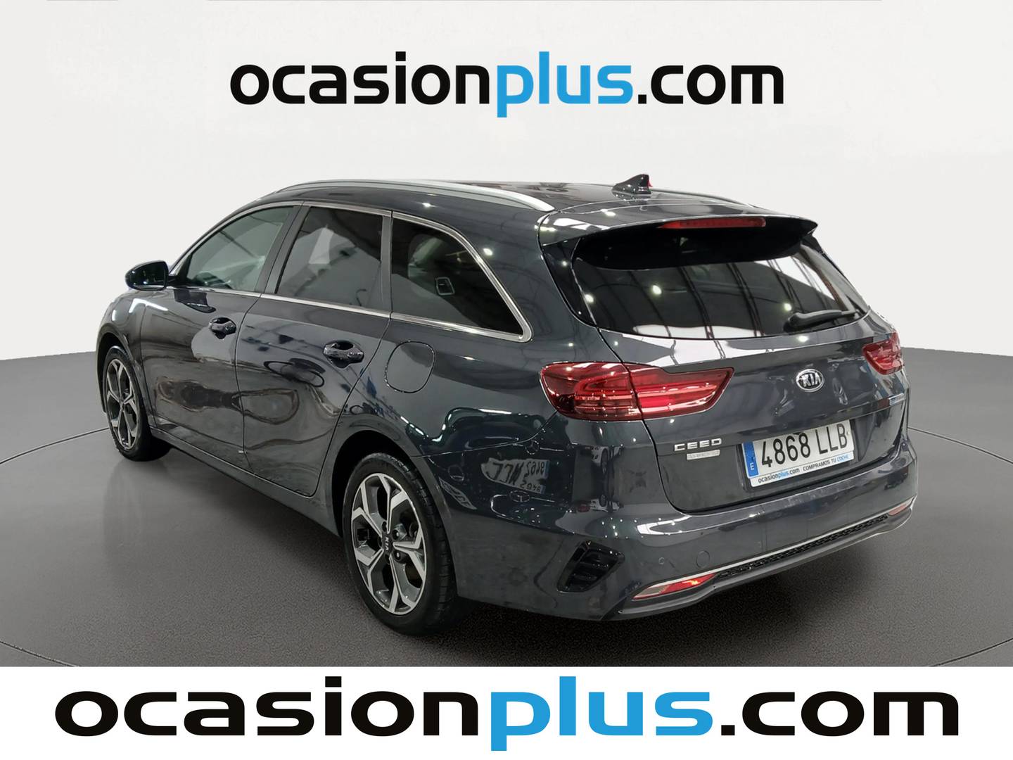 Foto trasera KIA Ceed Tourer KIA Ceed Tourer Tourer 1.6 MHEV Tech DCT (136 CV) izquierda