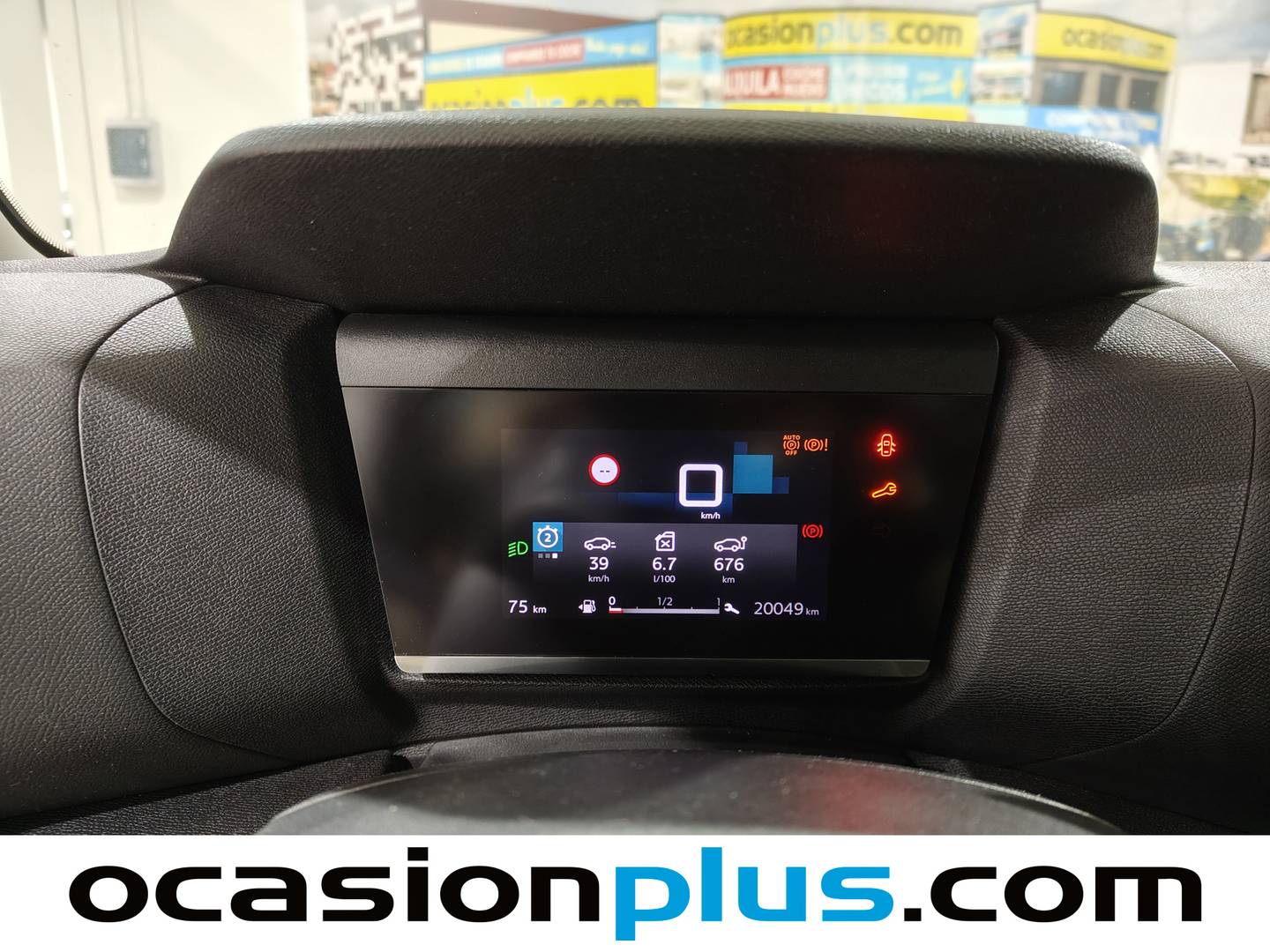 Foto Citroën C4 X Citroen C4 X PureTech 100 S&S 6v You (102 CV)