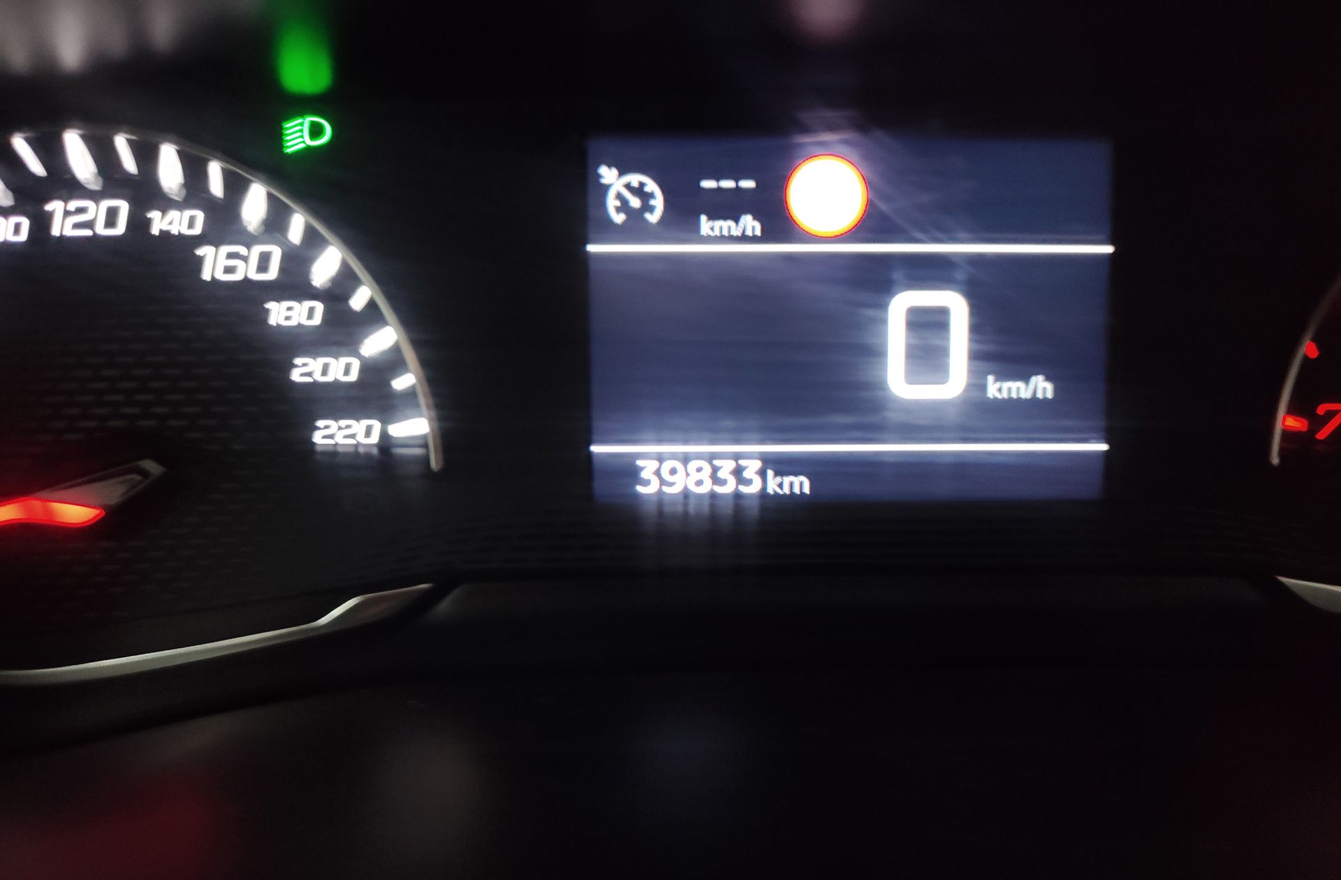 Peugeot 2008 PureTech 100 Allure - foto 9