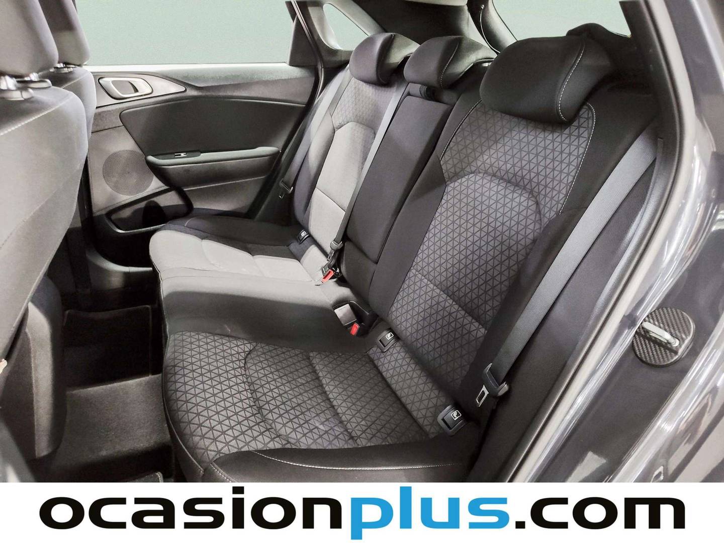 Foto asientos traseros KIA Ceed KIA Ceed 1.0 T-GDi Drive  (120 CV)
