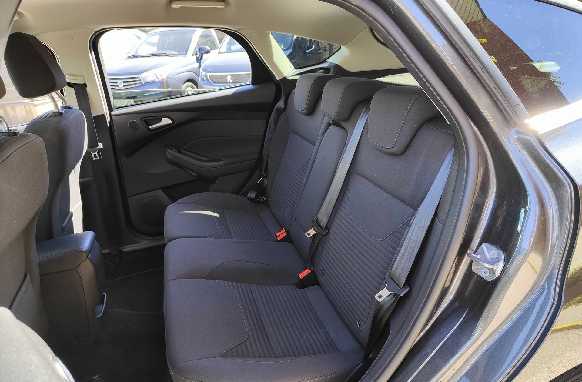 Ford Focus 1.0 EcoBoost Titanium - foto 11
