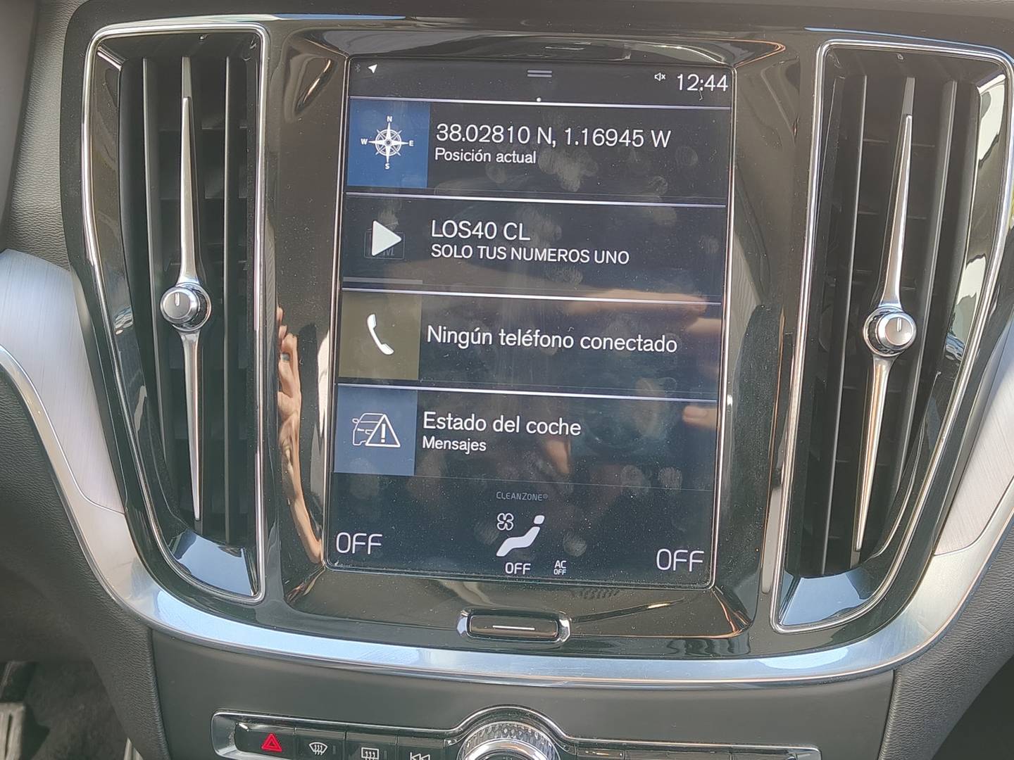 Foto Volvo V60 Volvo V60 D4 Momentum Auto (190 CV)