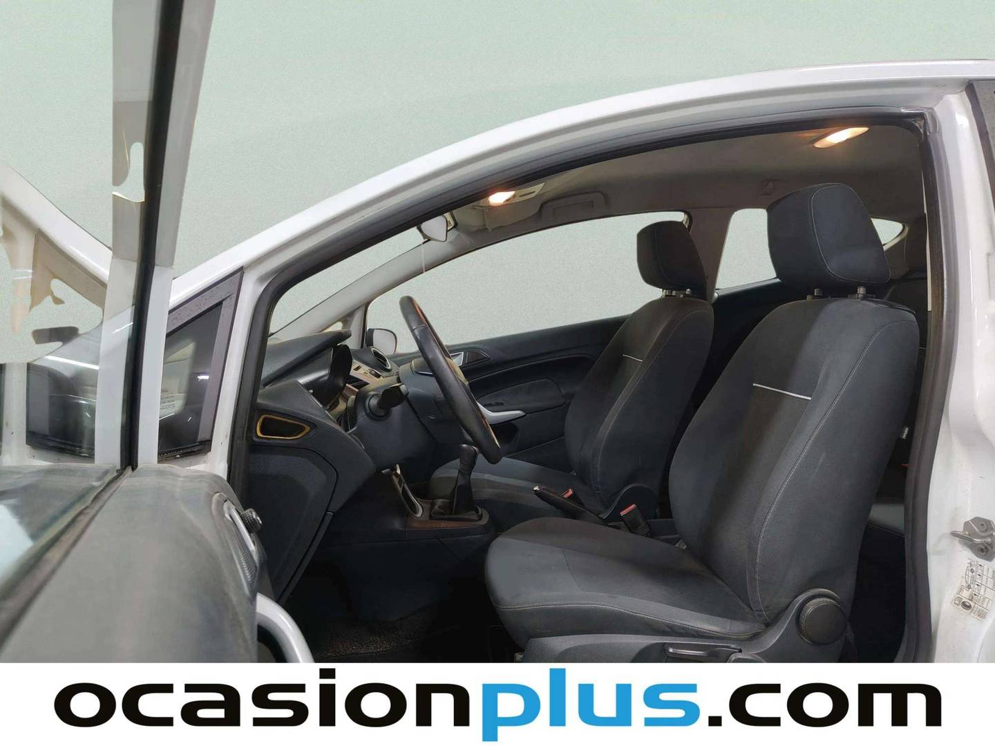 Foto asientos delanteros Ford Fiesta Ford Fiesta 1.25 Trend (82 CV)