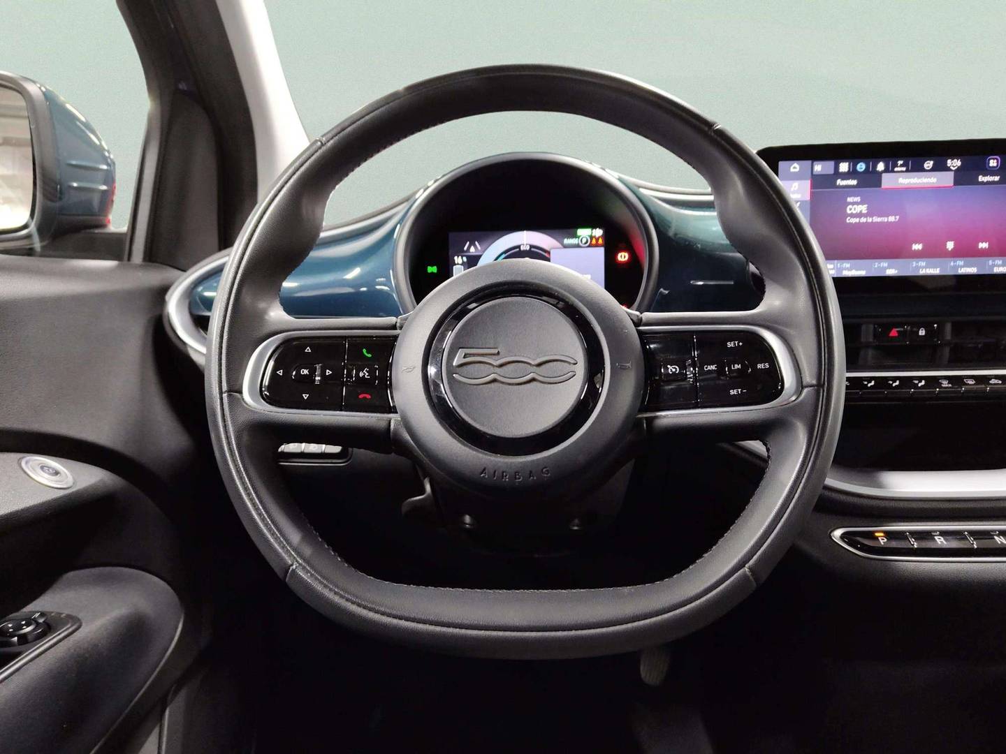 Foto Fiat 500 Fiat 500 Electrico Electrico 500 Icon Hb 320km (118 CV)