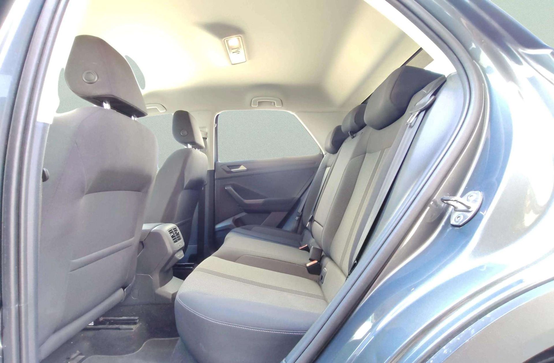 Volkswagen T-Roc Life 1.0 TSI - foto 11