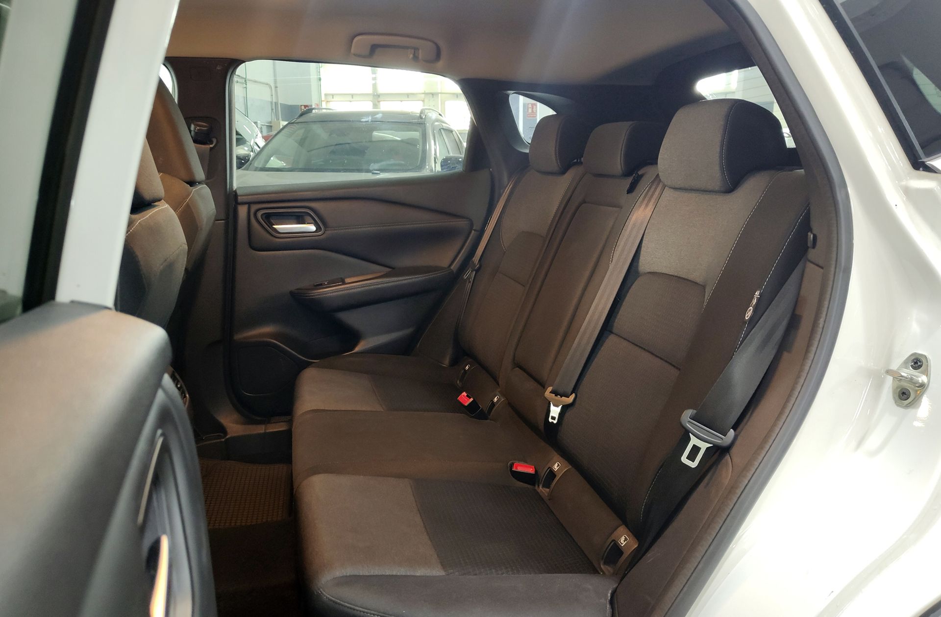 Nissan Qashqai DIG-T 140 mHEV N-Connecta 4x2 - foto 12