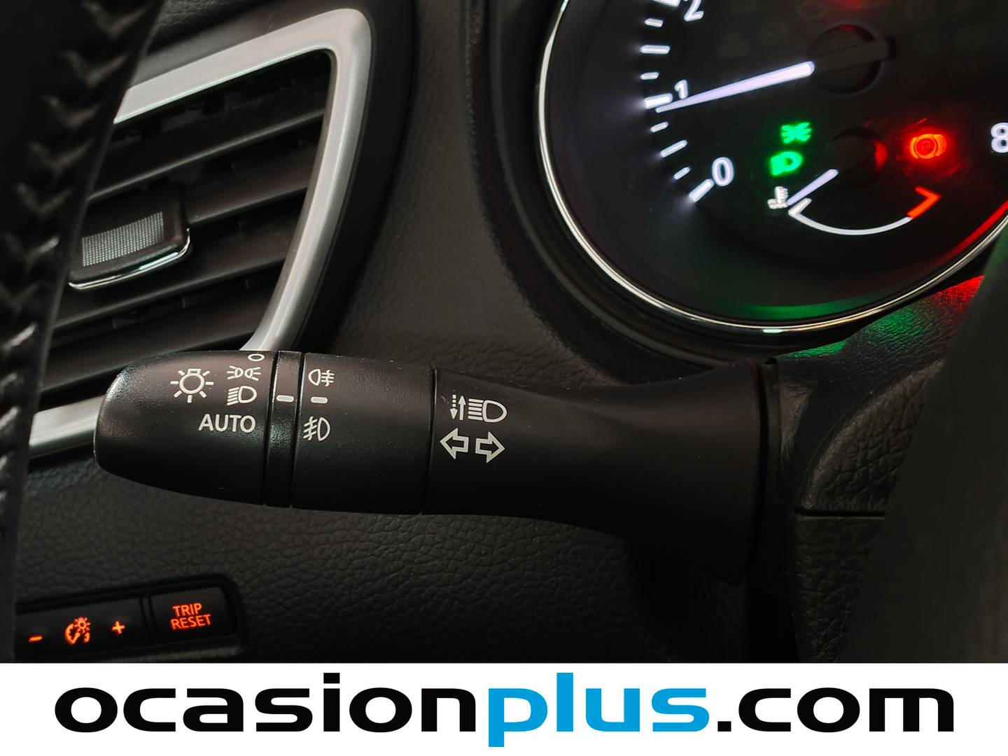 Foto Nissan QASHQAI Nissan Qashqai DIG-T 115 Tekna 4x2 Xtronic (115 CV)