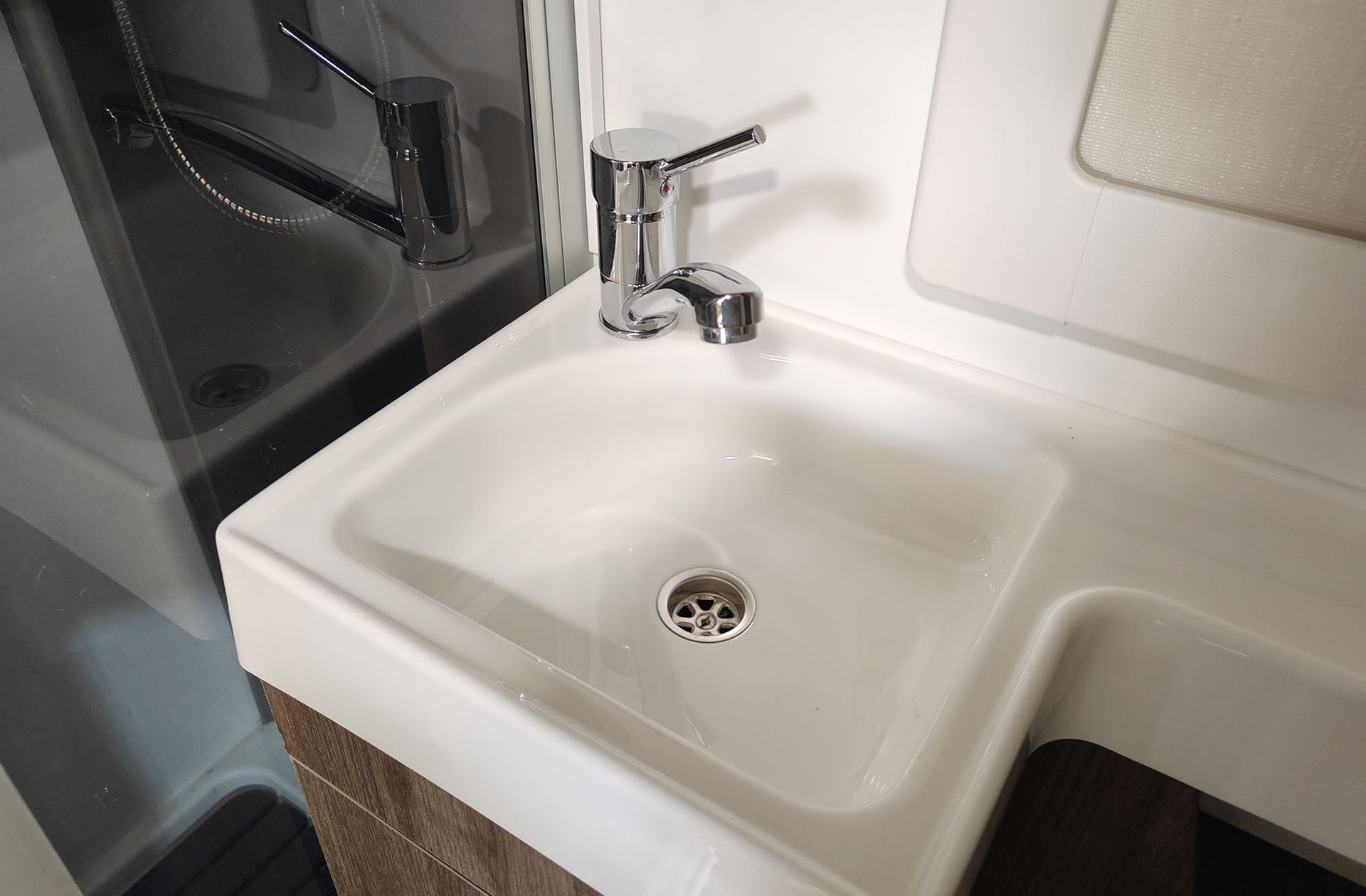 Benimar Tessoro 481 Special Edition 4 plazas - foto 16