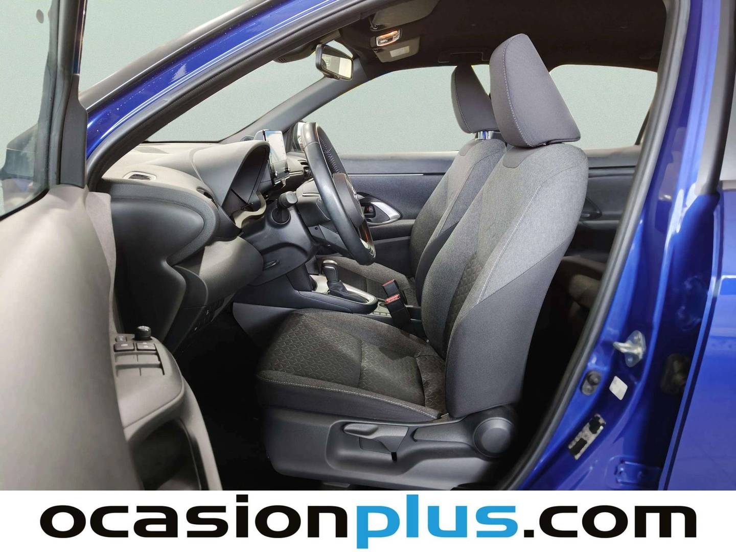 Foto asientos delanteros Toyota Yaris Cross Toyota Yaris Cross 120H Active Tech (116 CV)