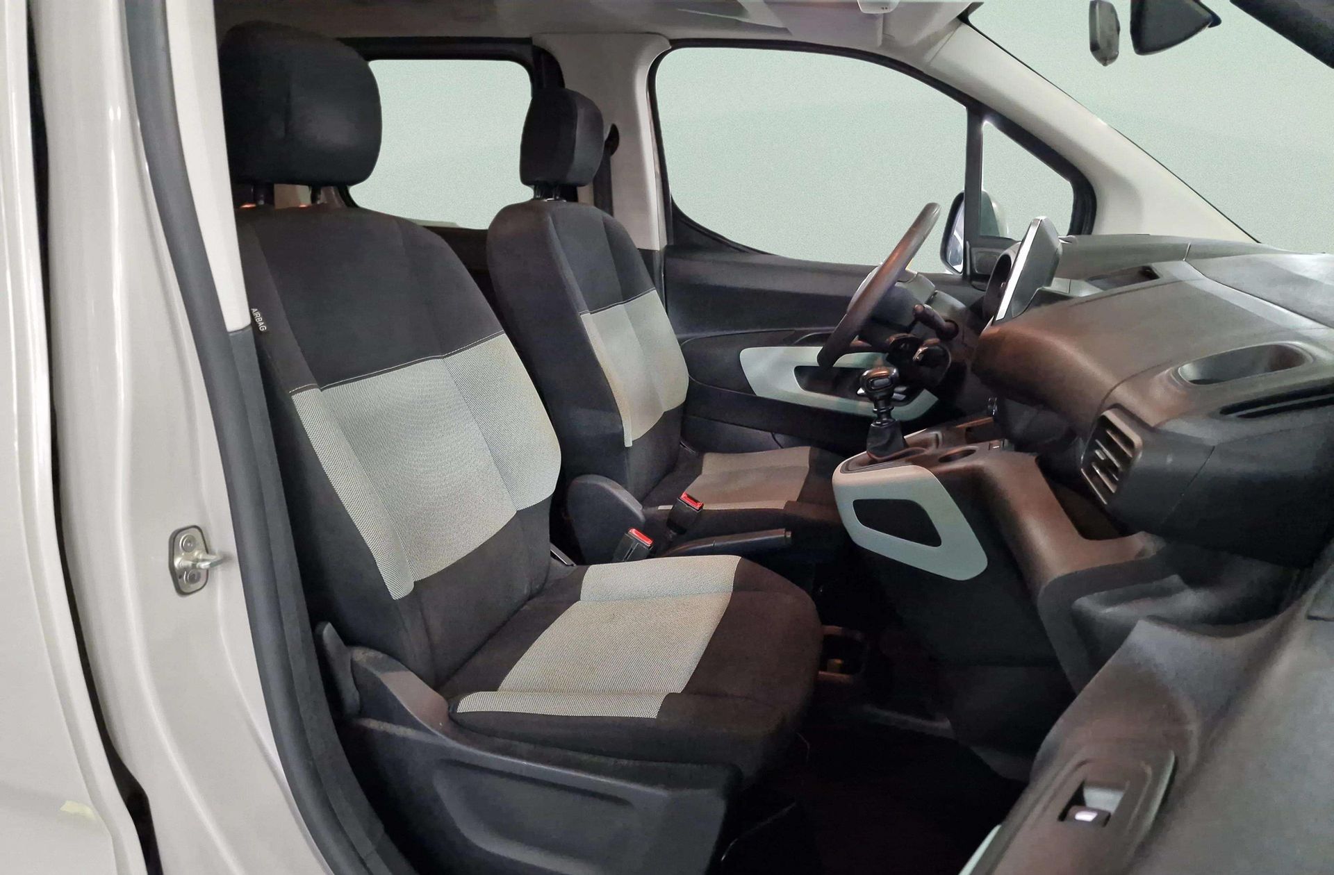 Citroën Berlingo BlueHDi 130 Talla M Feel - foto 19