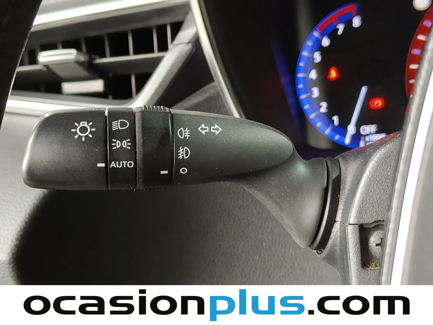 Foto Toyota Corolla Toyota Corolla 180H Style E-CVT (180 CV)